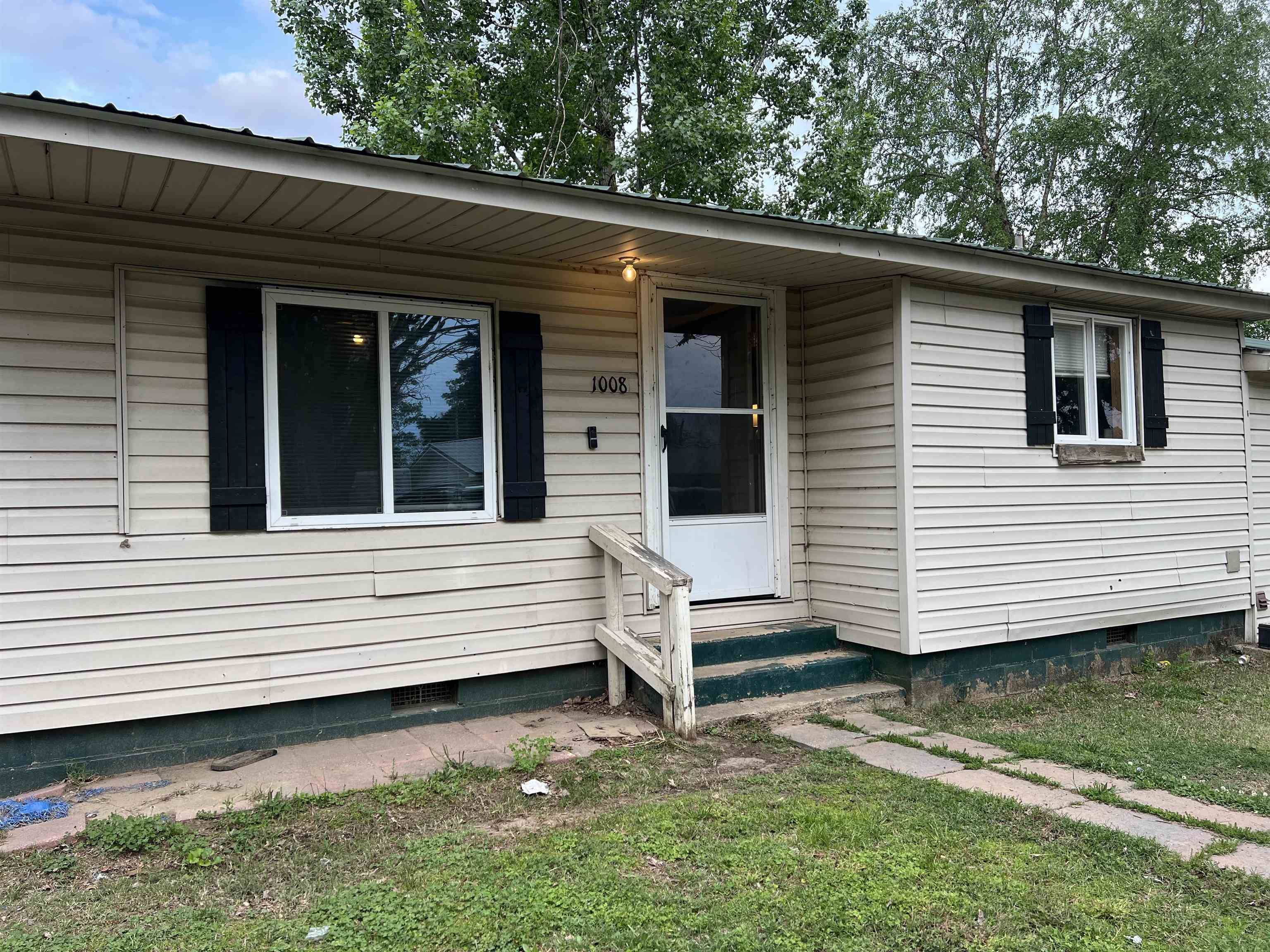 Leachville, AR 72438,1008 Lange Street