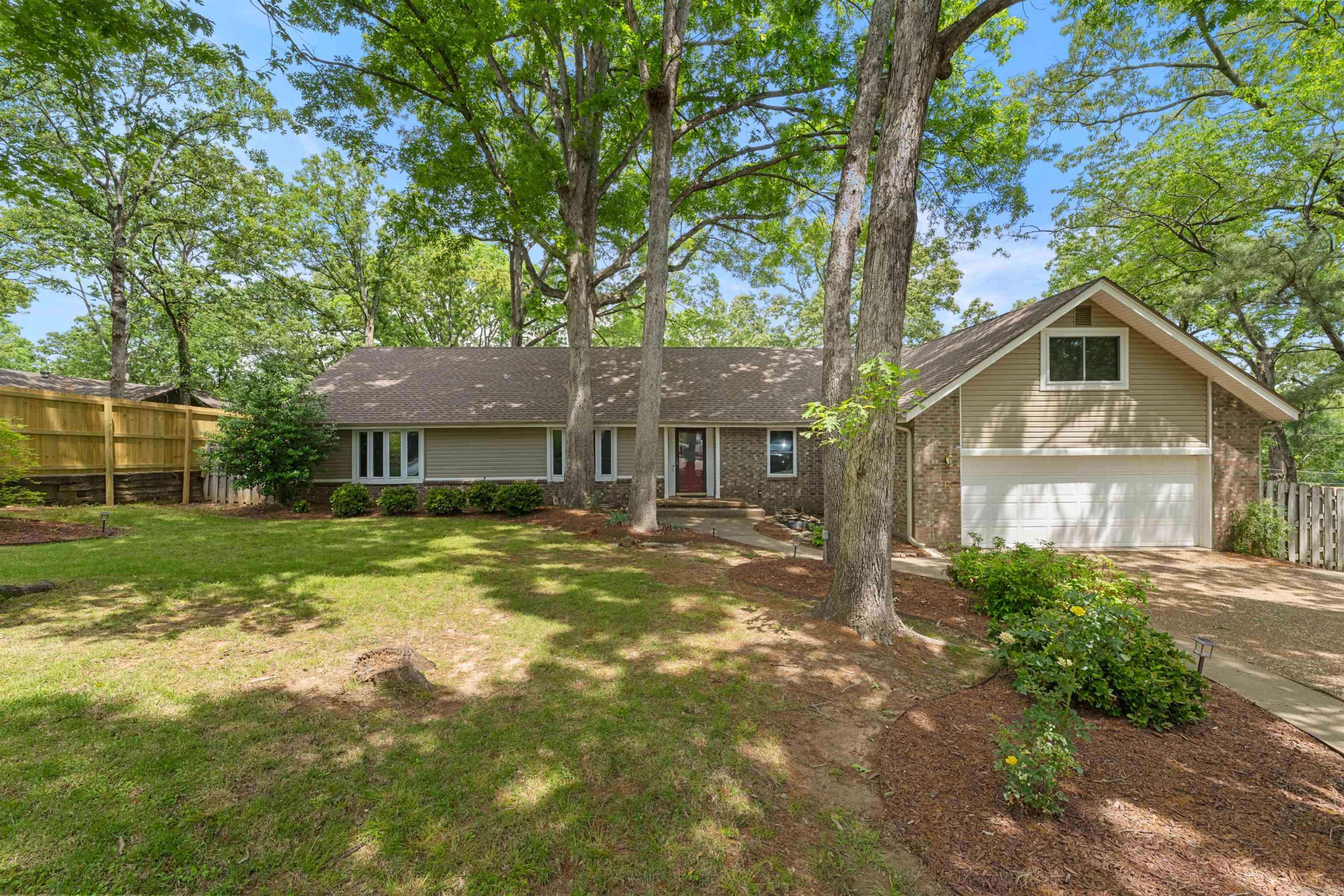 Sherwood, AR 72120-0000,5 Greenview Court