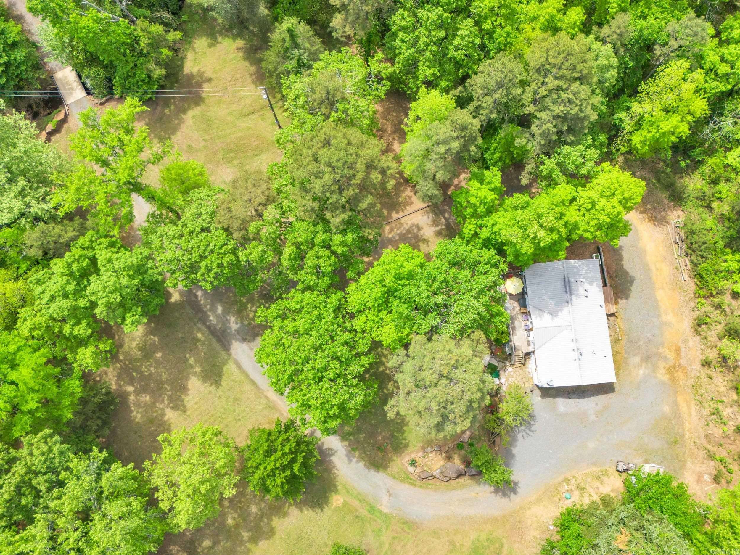 Greers Ferry, AR 72067,260 Shiloh Road