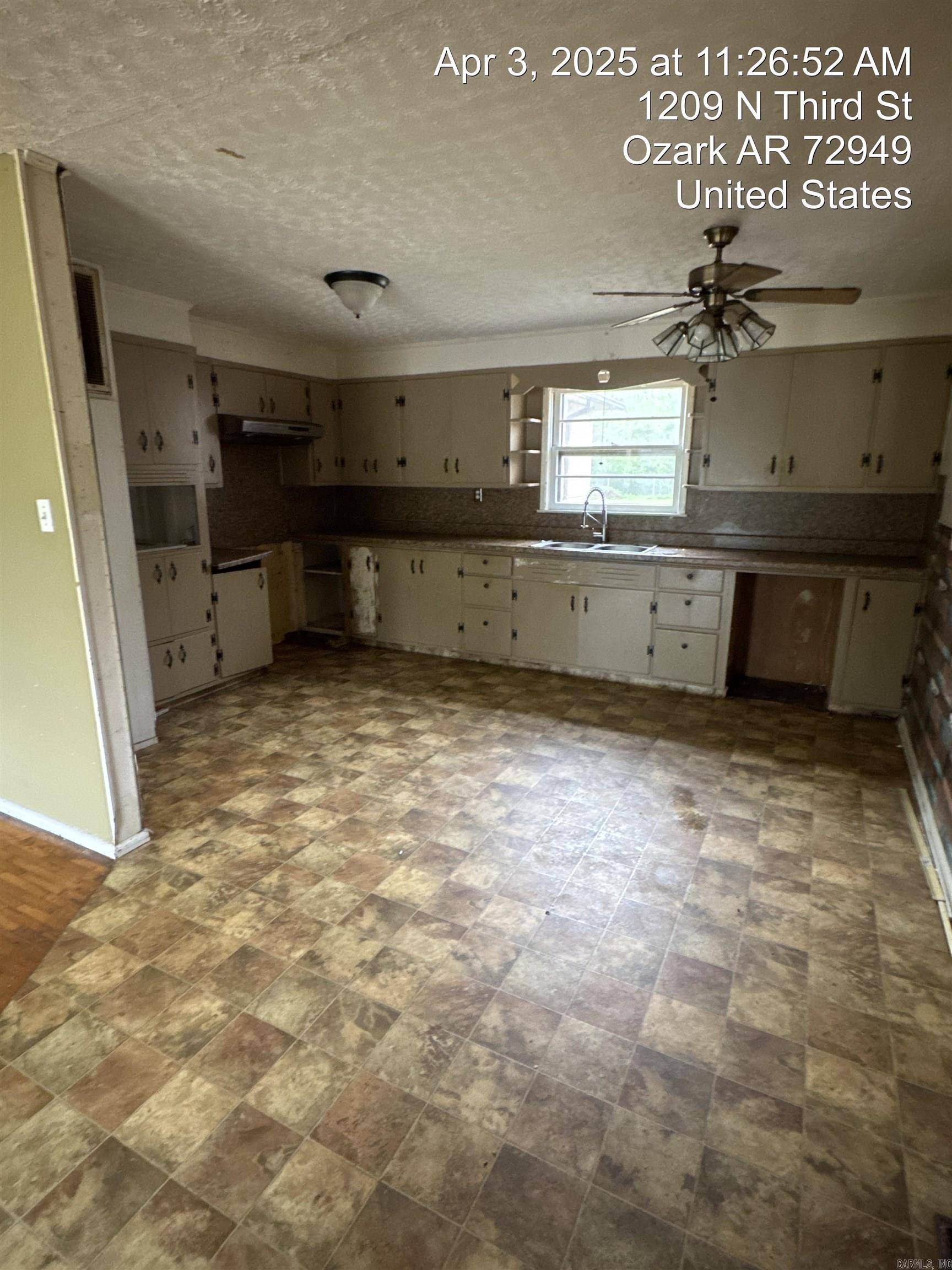 Ozark, AR 72949,Address not disclosed