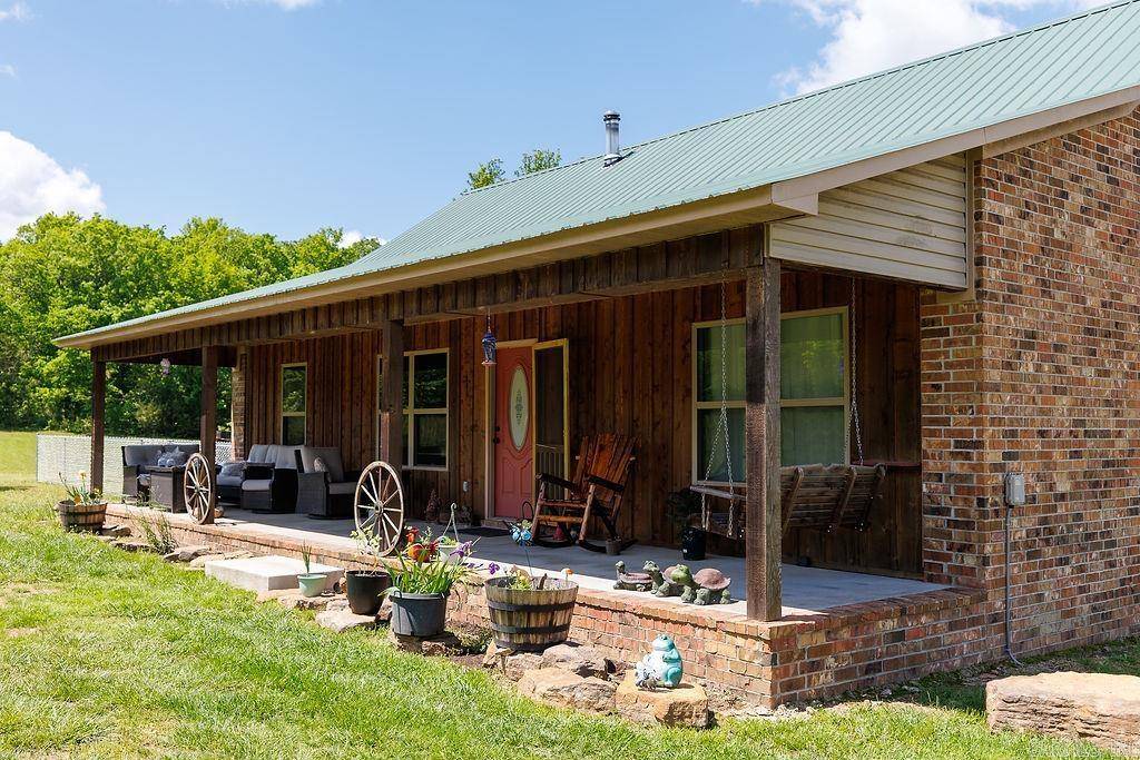 Clinton, AR 72031,8505 Holly Mountain Rd Road