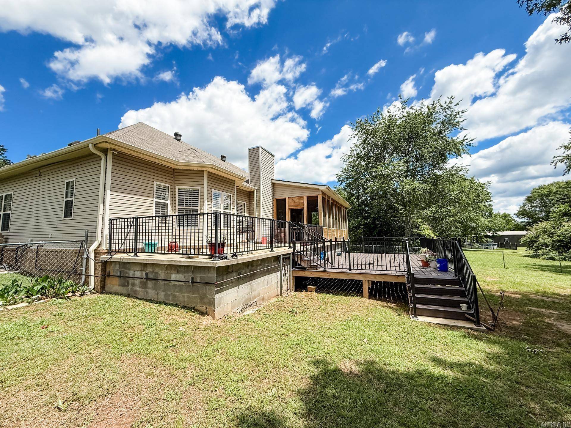 Conway, AR 72032,214 Carroll Rd Road