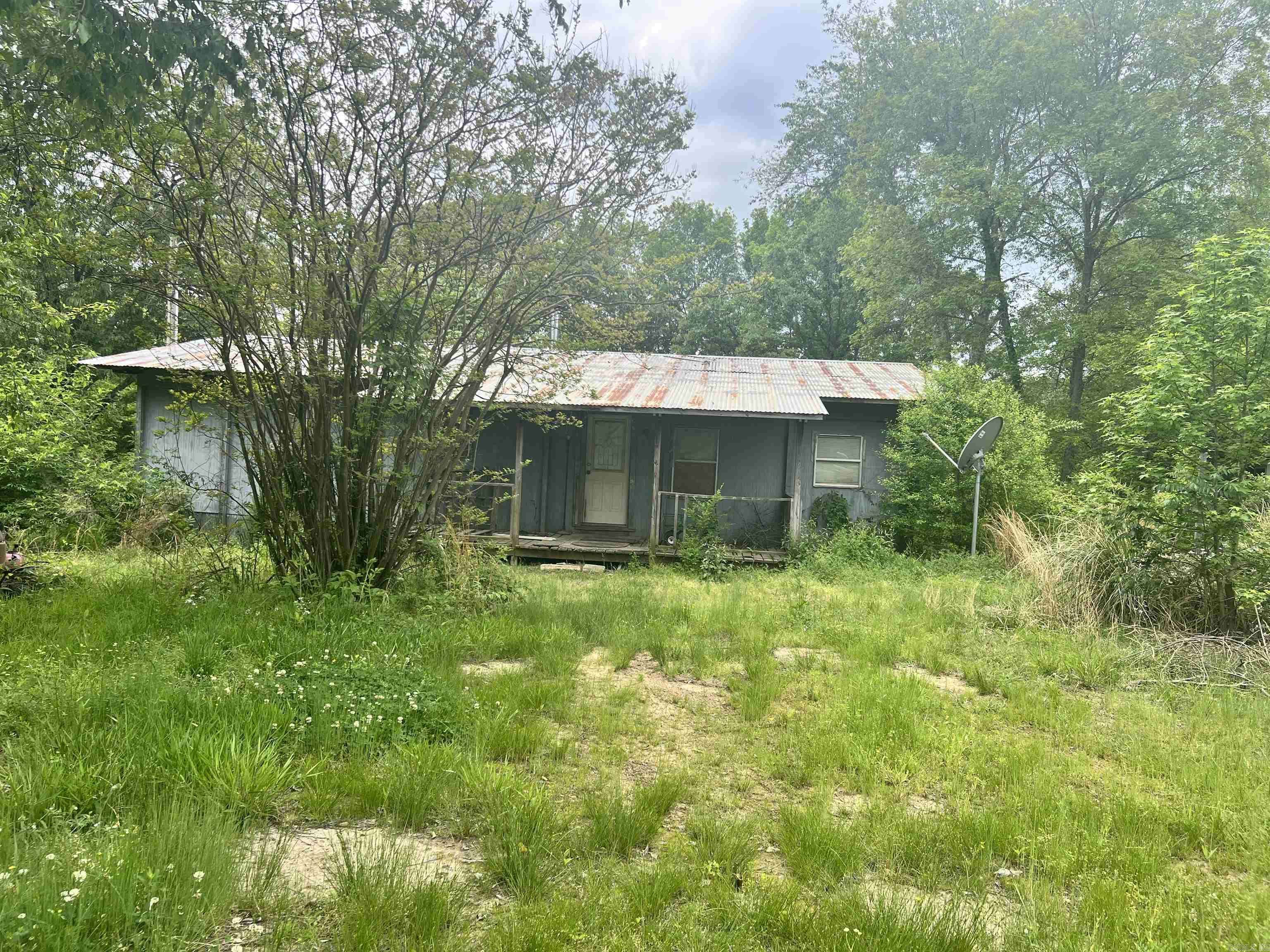Beebe, AR 72012,440 Blue Hole Road