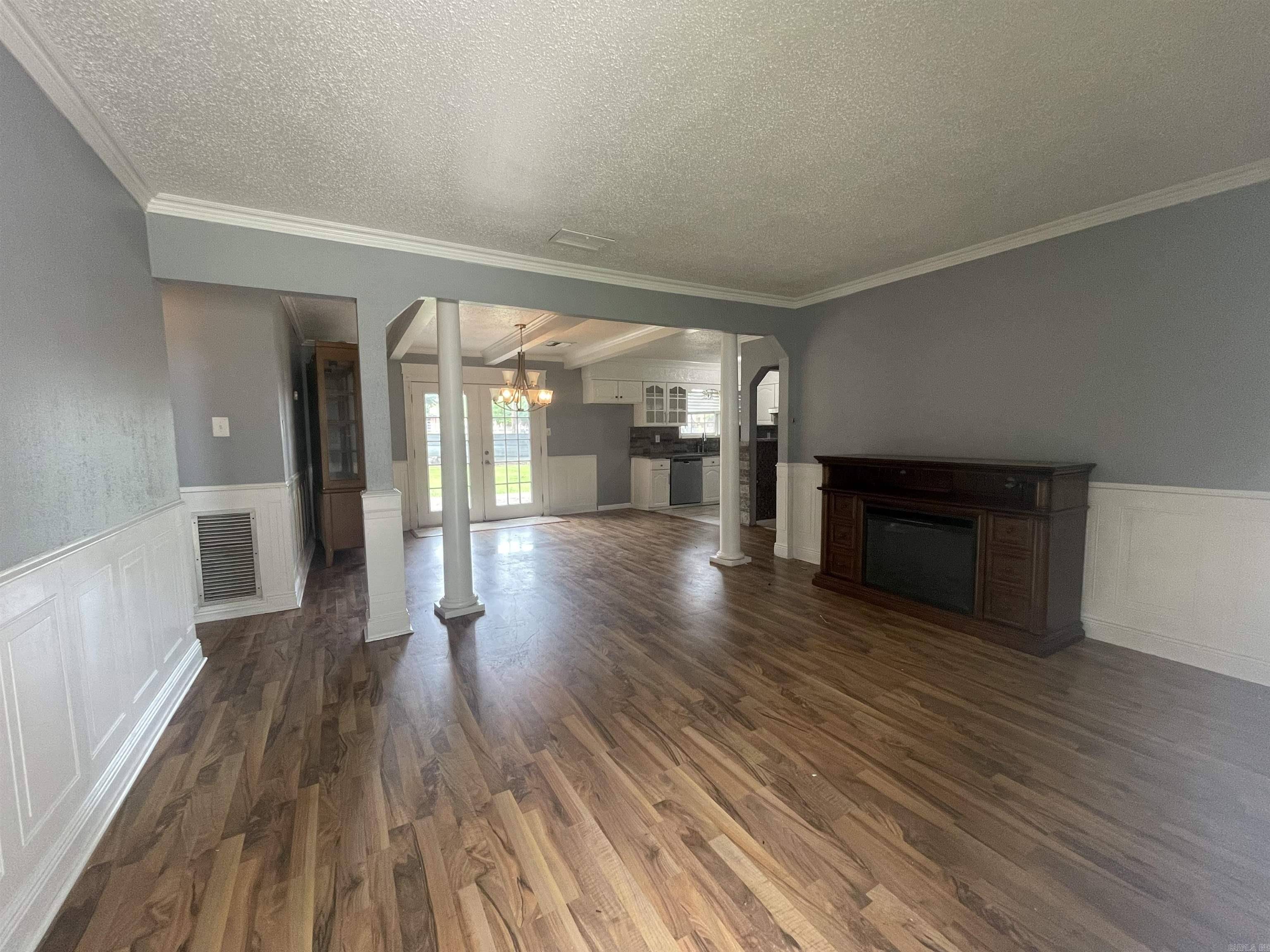 Little Rock, AR 72209,6304 Senate Drive
