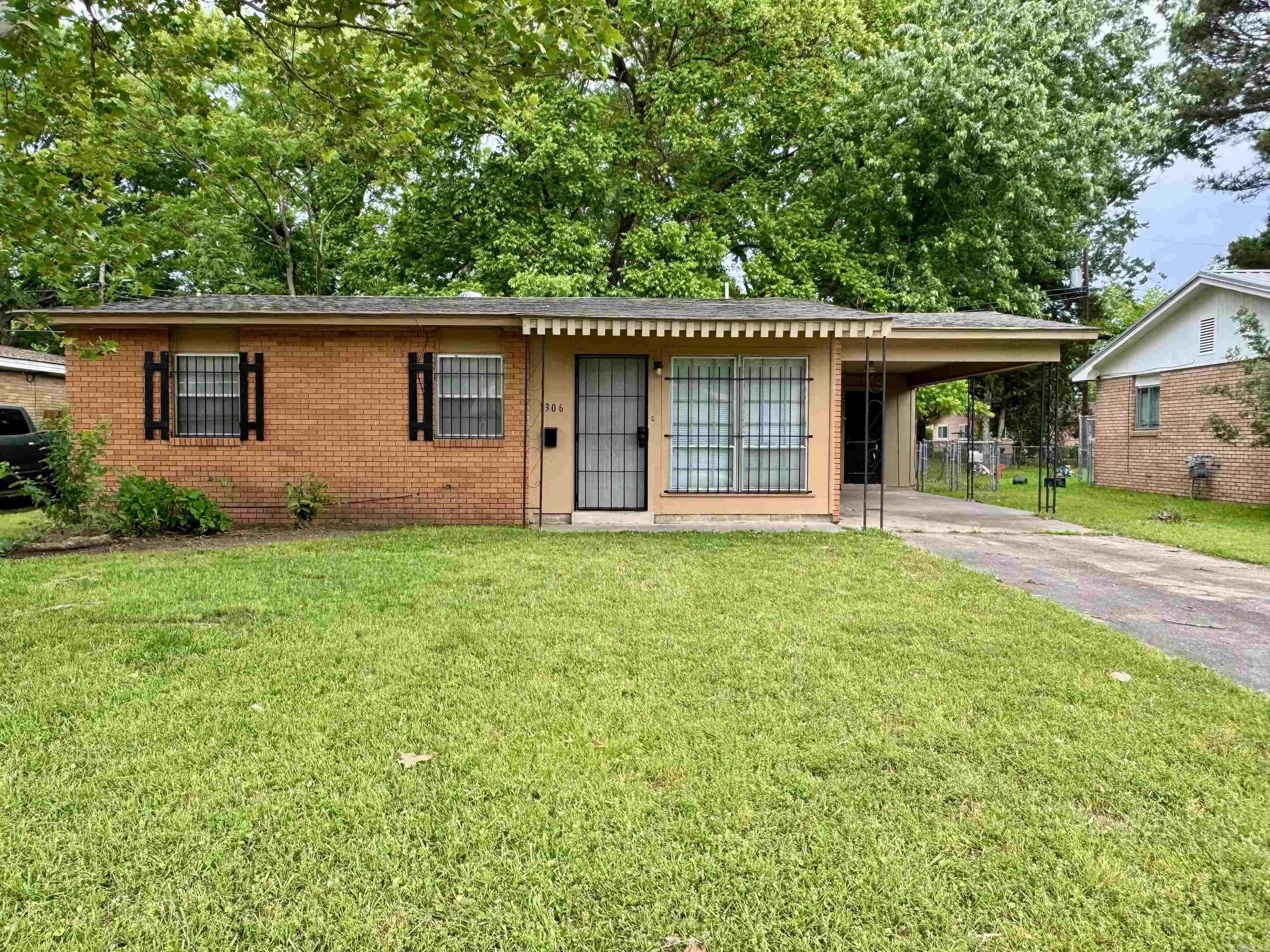 Pine Bluff, AR 71601,Address not disclosed