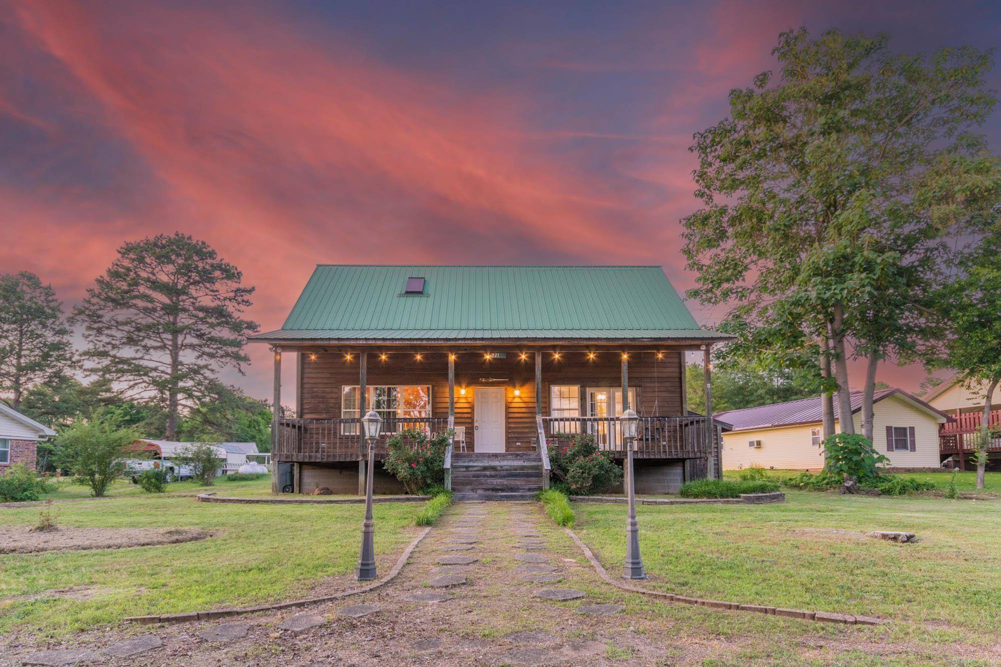 Greers Ferry, AR 72067,221 Skyline Dr.