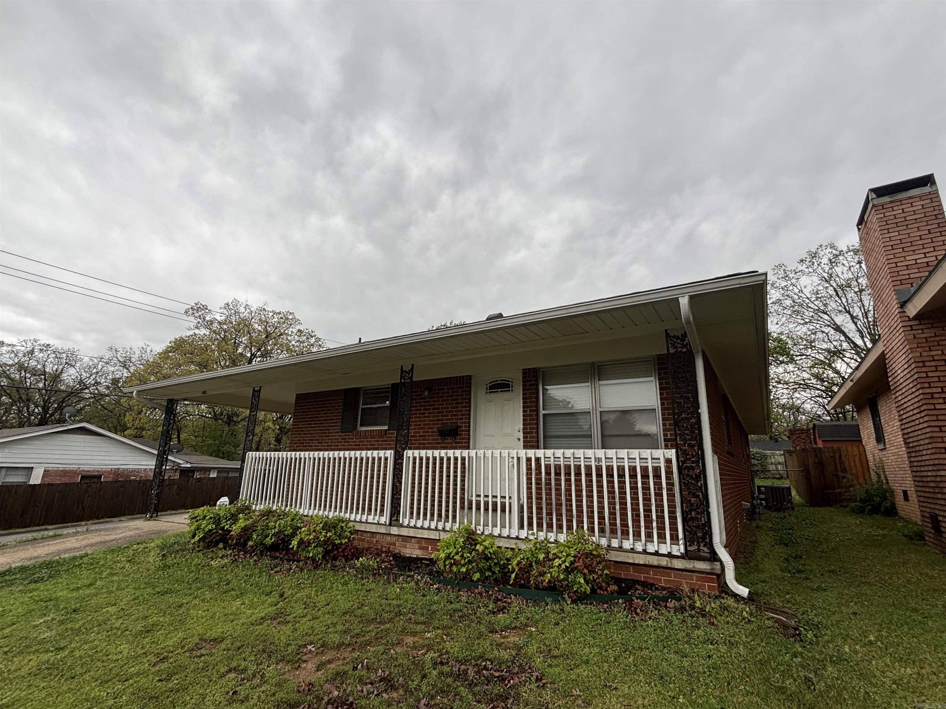 Little Rock, AR 72207,900 N Hughes St