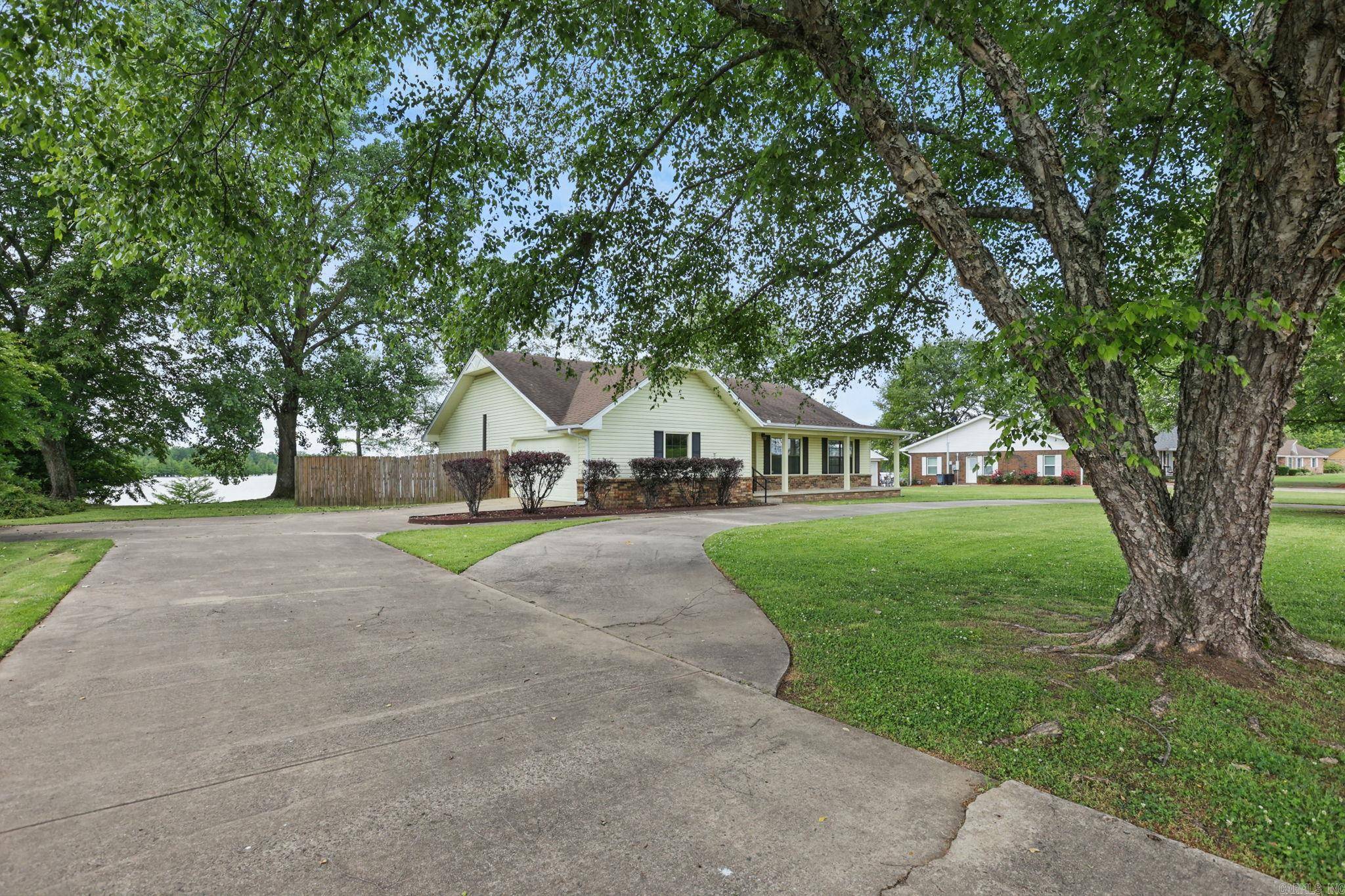 North Little Rock, AR 72117,12130 Willow Beach Road