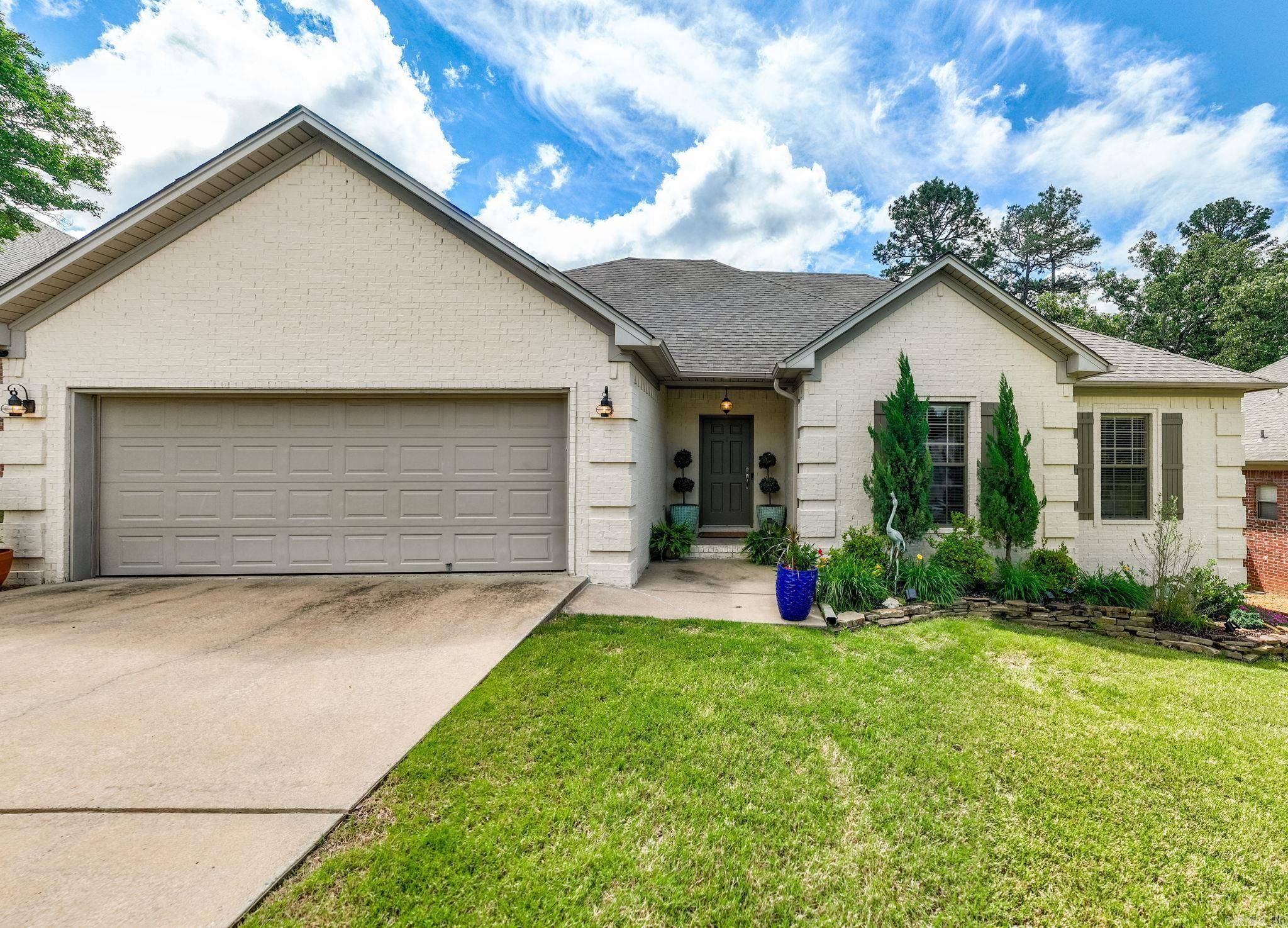Maumelle, AR 72113,111 Summit Valley Circle