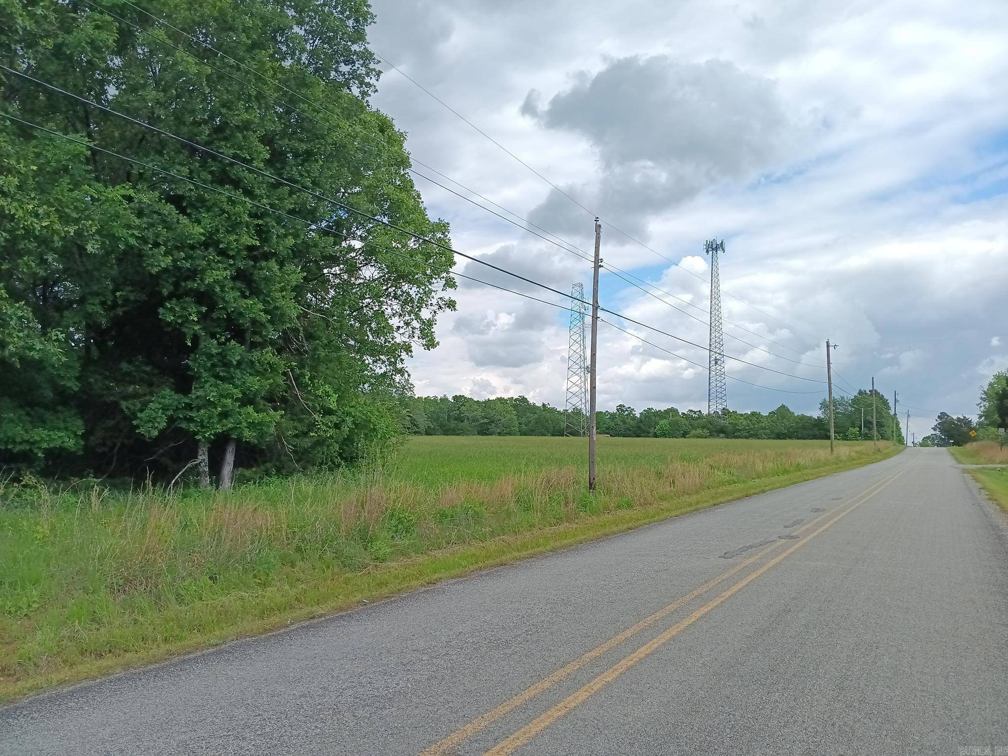 Bald Knob, AR 72010,409 Russell Mountain Road