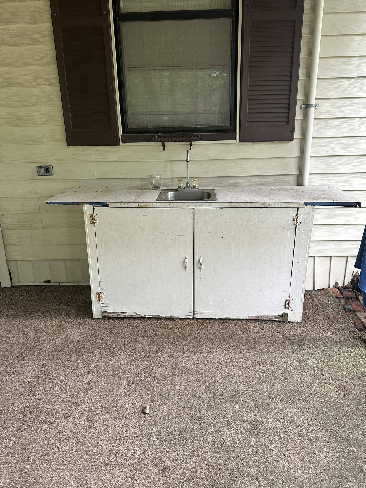 Crossett, AR 71635,1436 Mimosa St