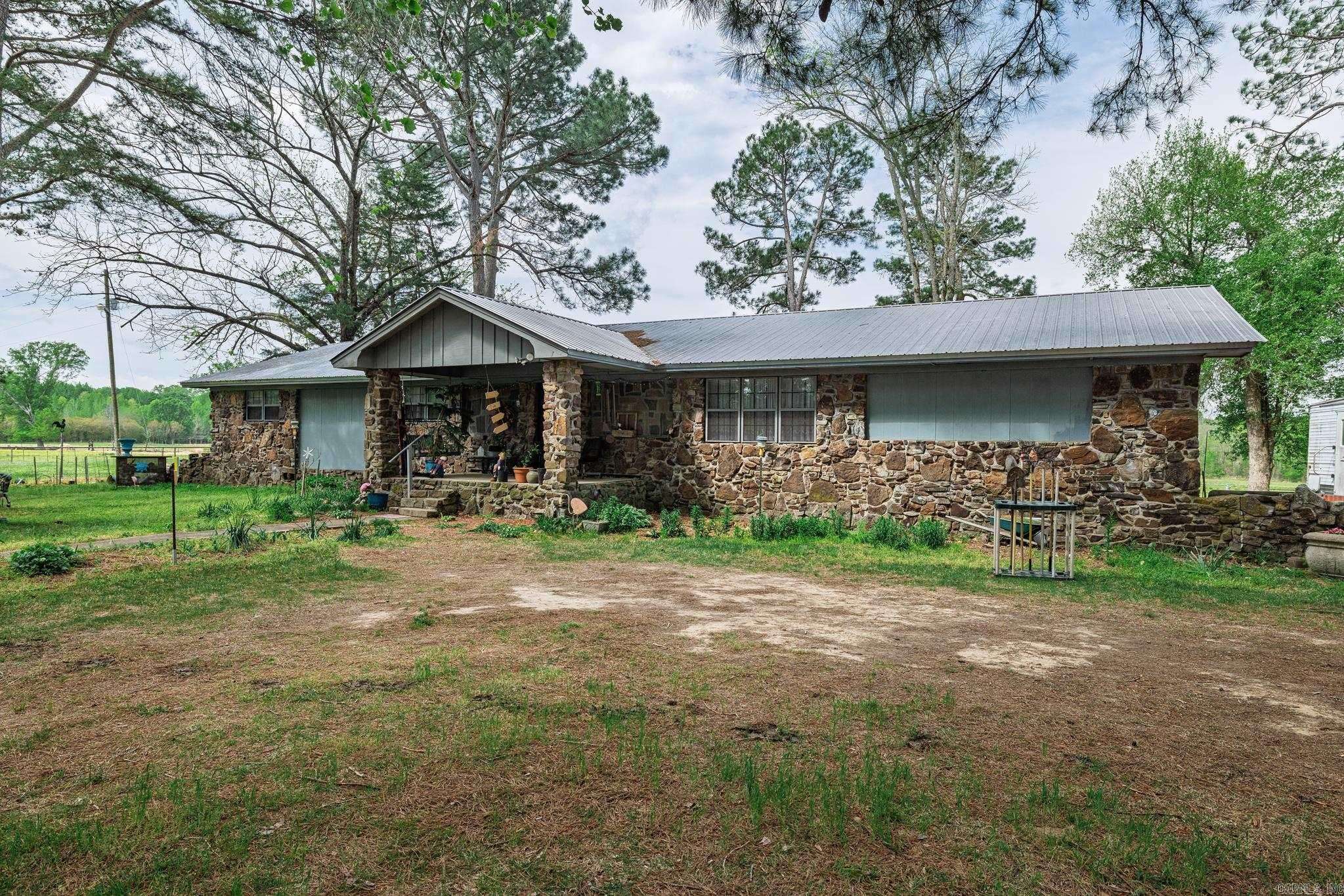 Perryville, AR 72126,Address not disclosed