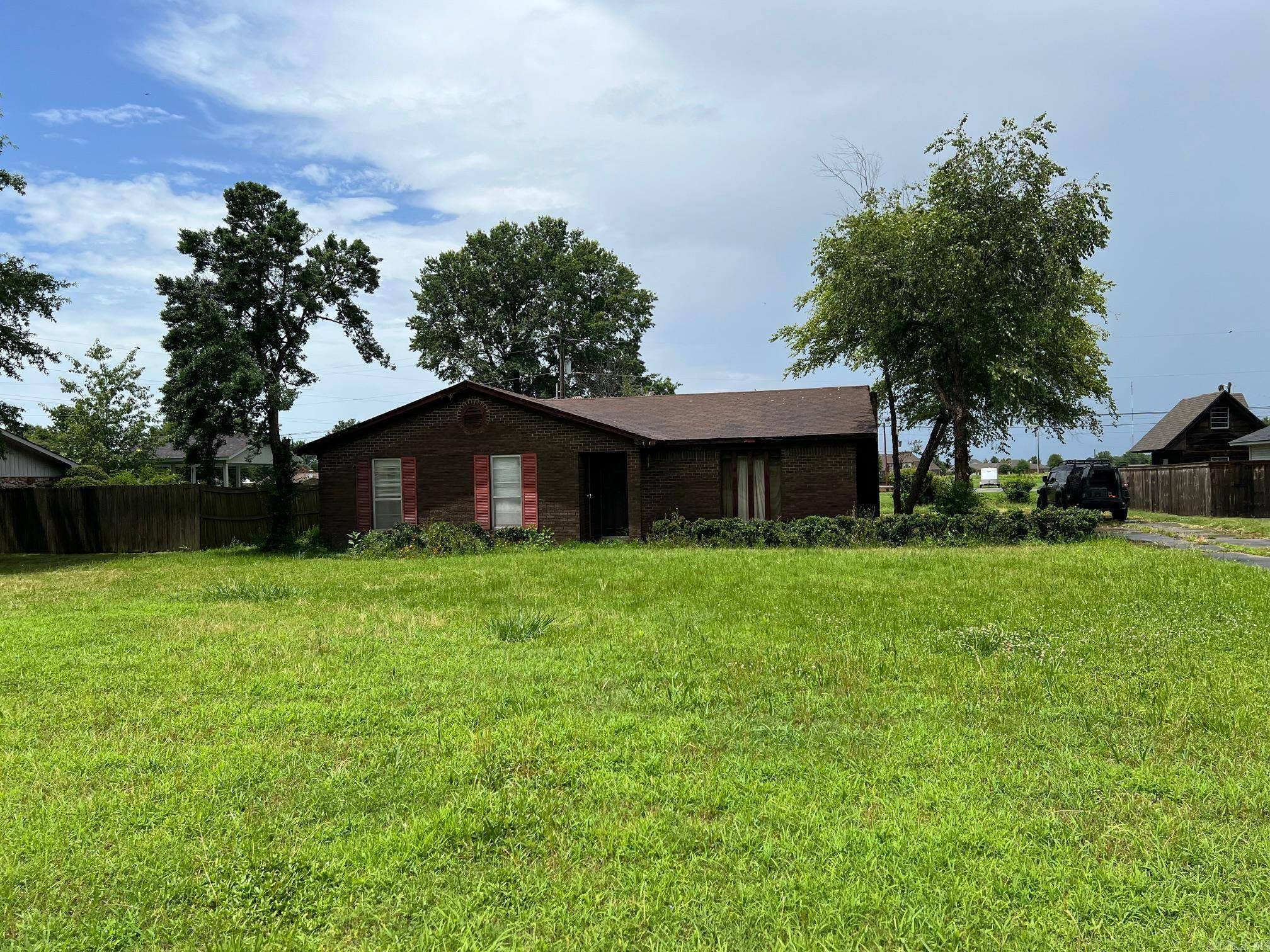 Stuttgart, AR 72160,1303 21st E