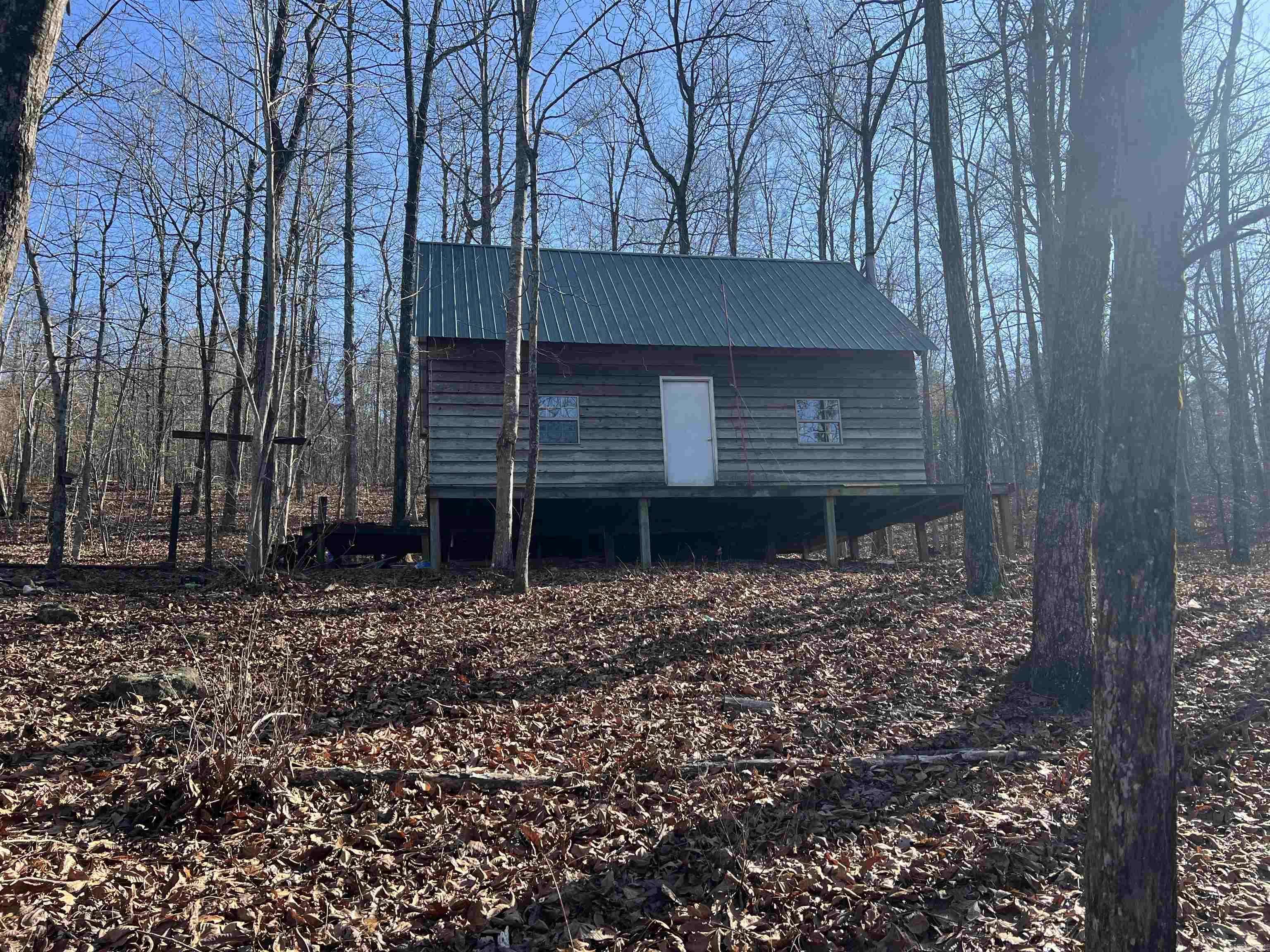 Dennard, AR 72629,2883 Peyton Creek Road