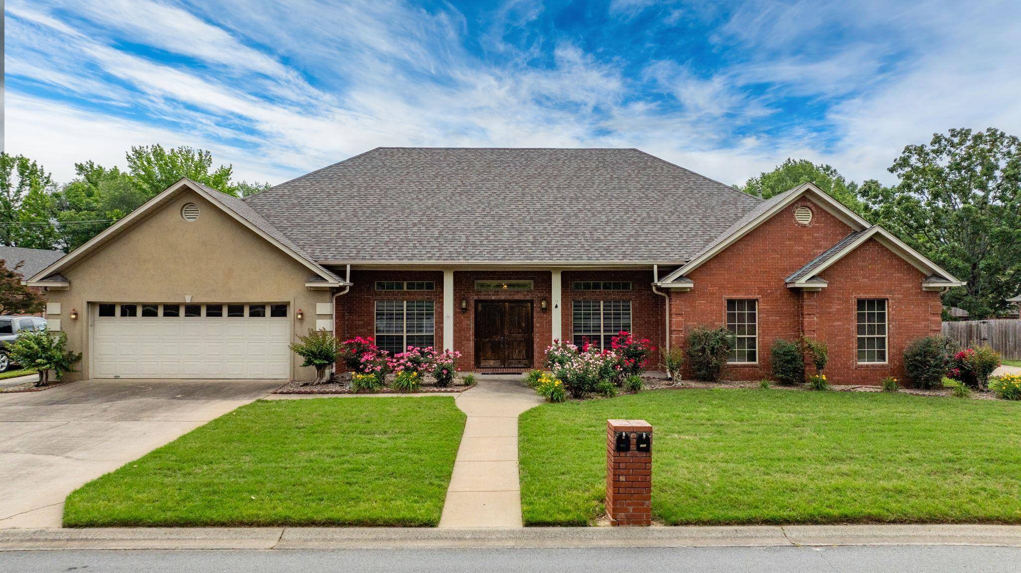 Conway, AR 72034,1940 Royal Drive