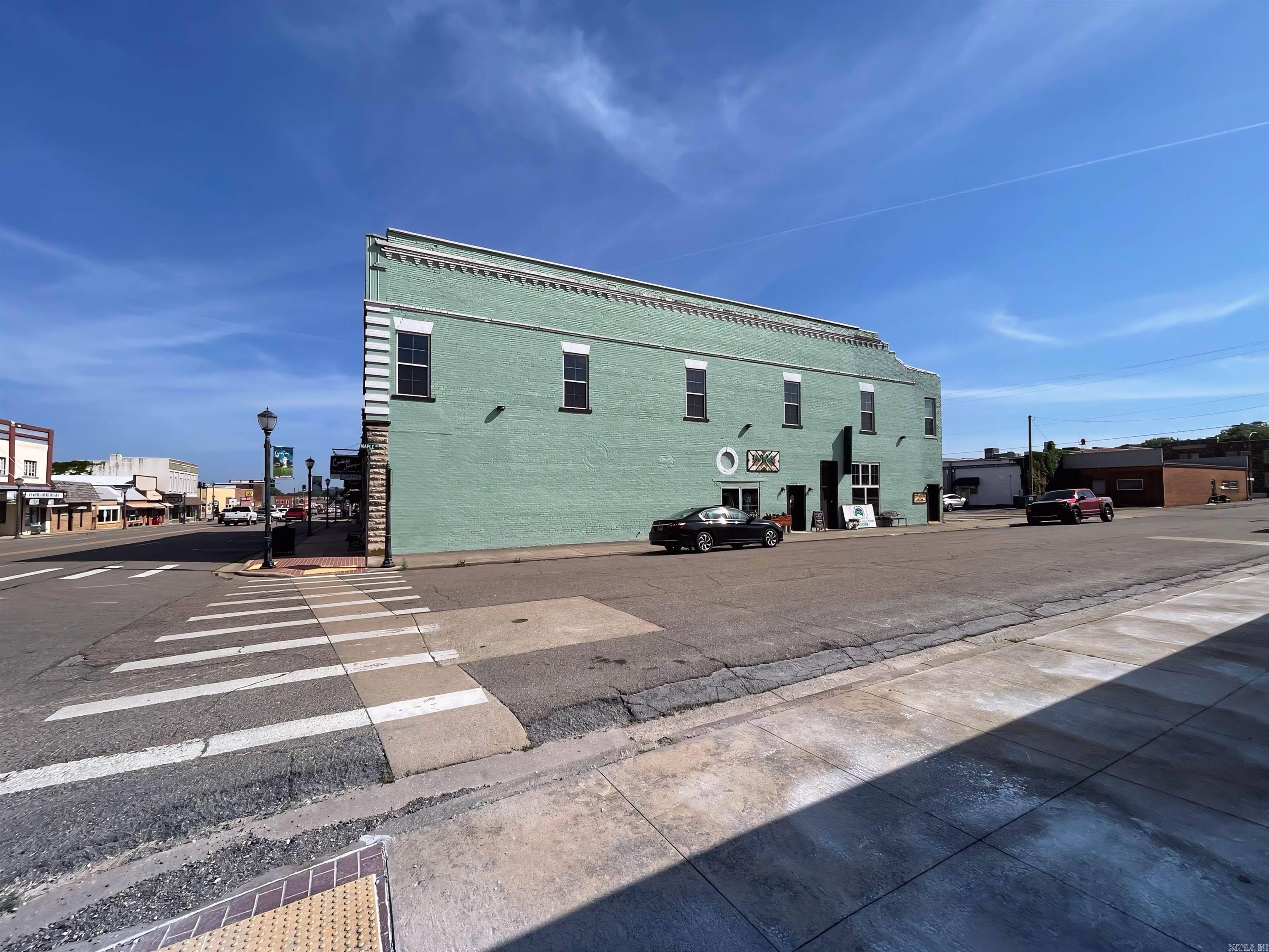 Mena, AR 71953,601 Mena Street