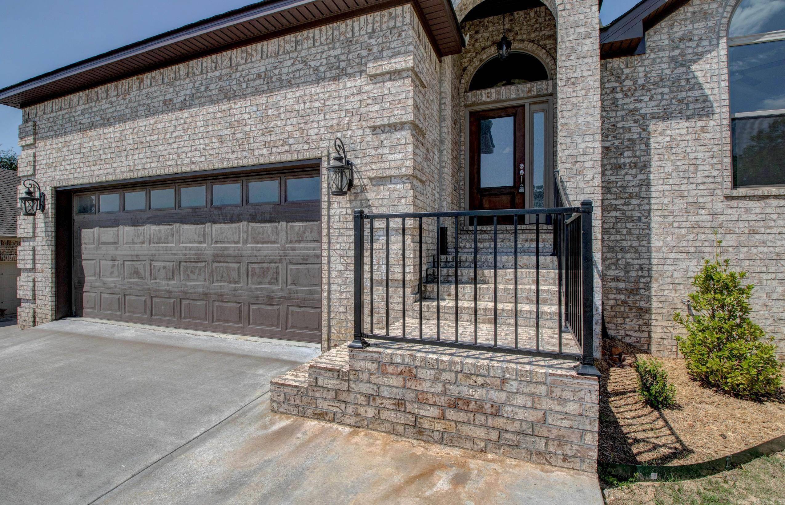 Maumelle, AR 72113,121 Majestic Circle