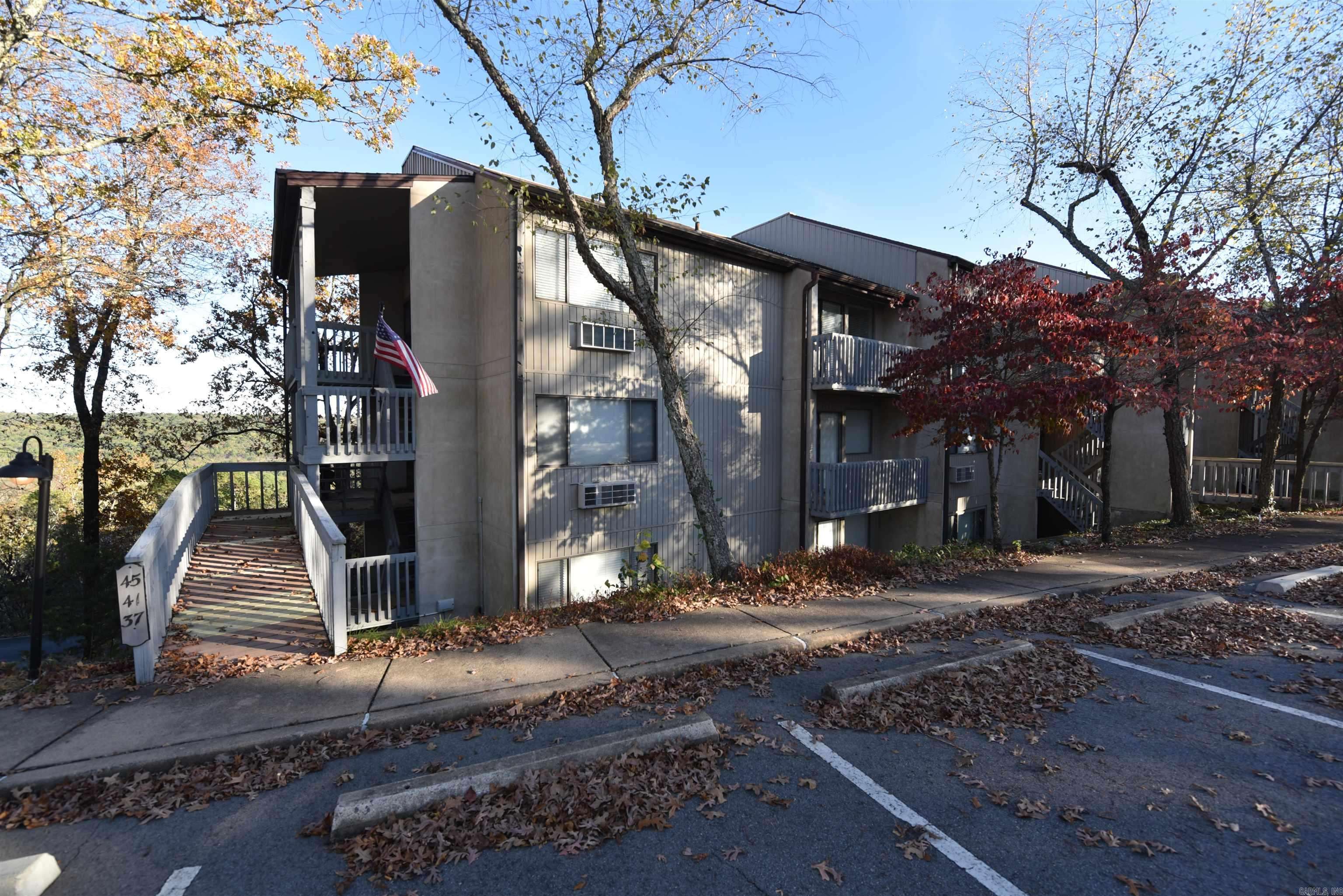 Fairfield Bay, AR 72088,125 Chelsea Drive37