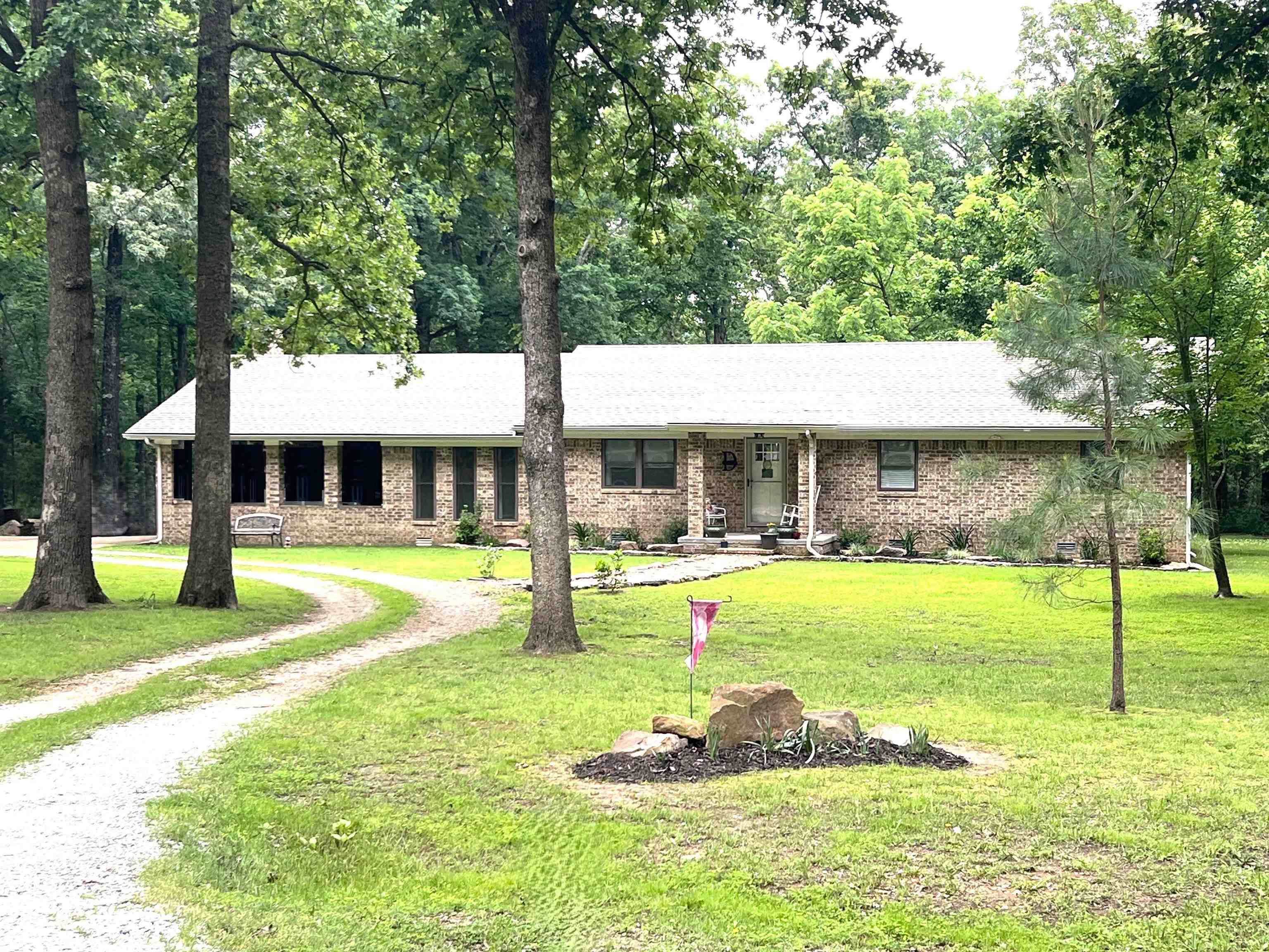 Mountain View, AR 72560,2305 Town and Country Street