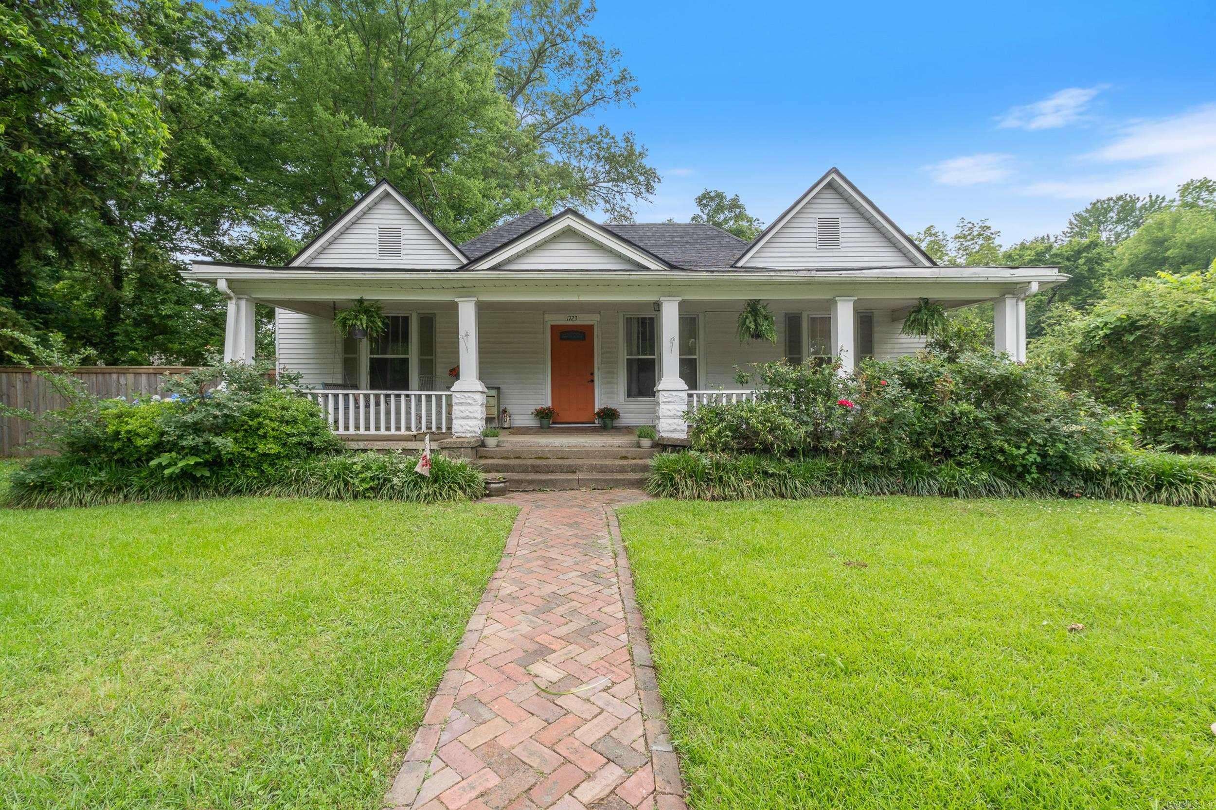 Conway, AR 72034,1723 Caldwell Street