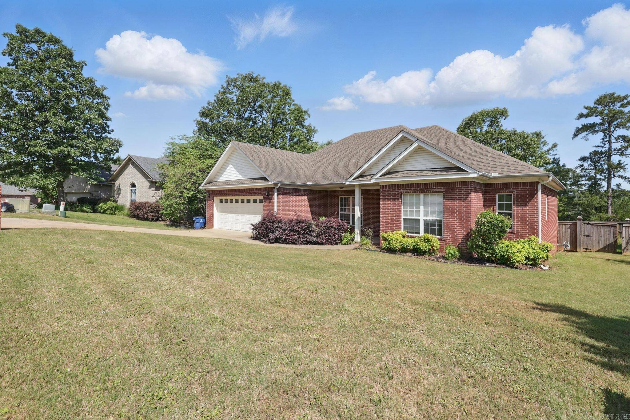 Maumelle, AR 72113,113 Shady Drive