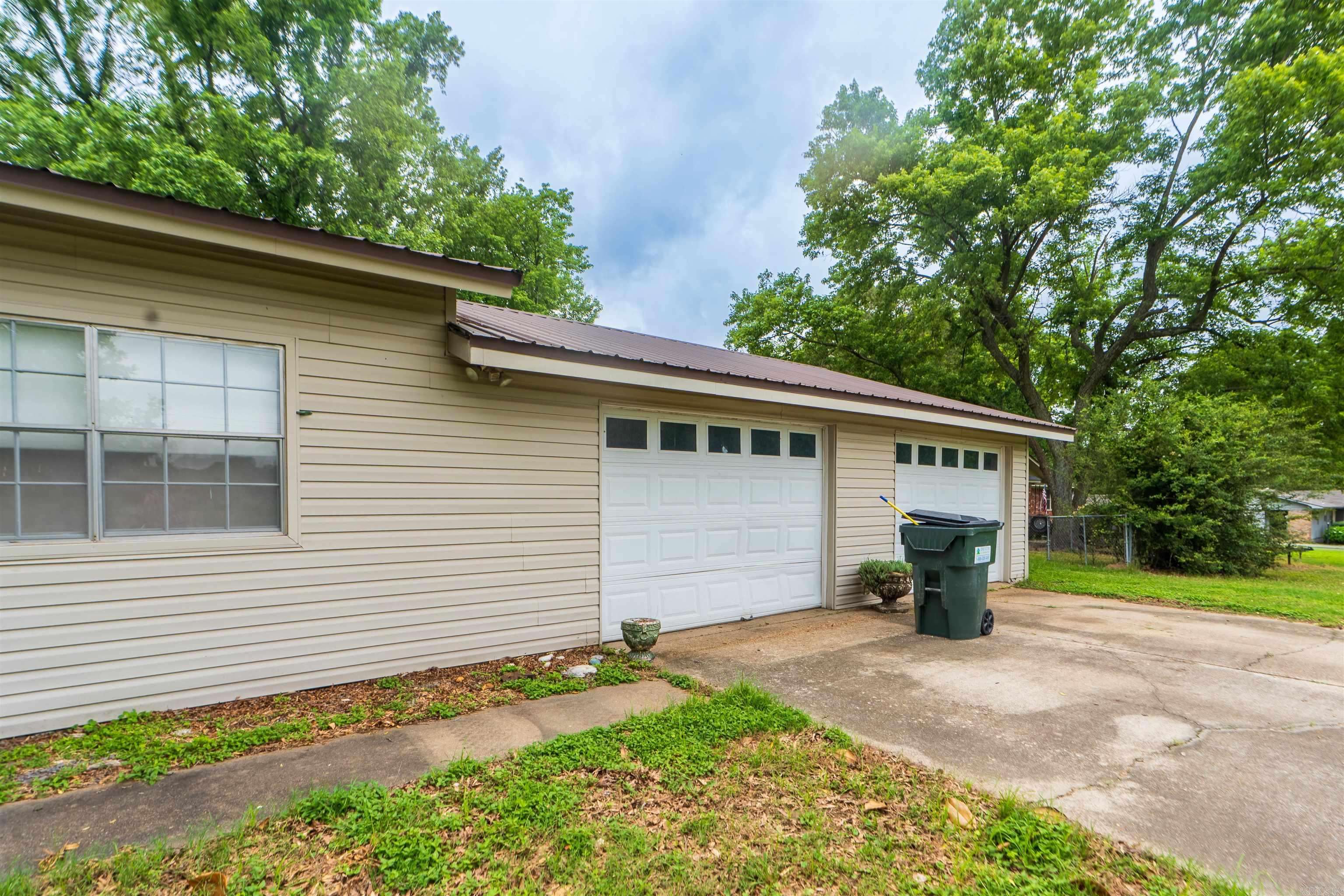 Marianna, AR 72360,2562 Highway 1