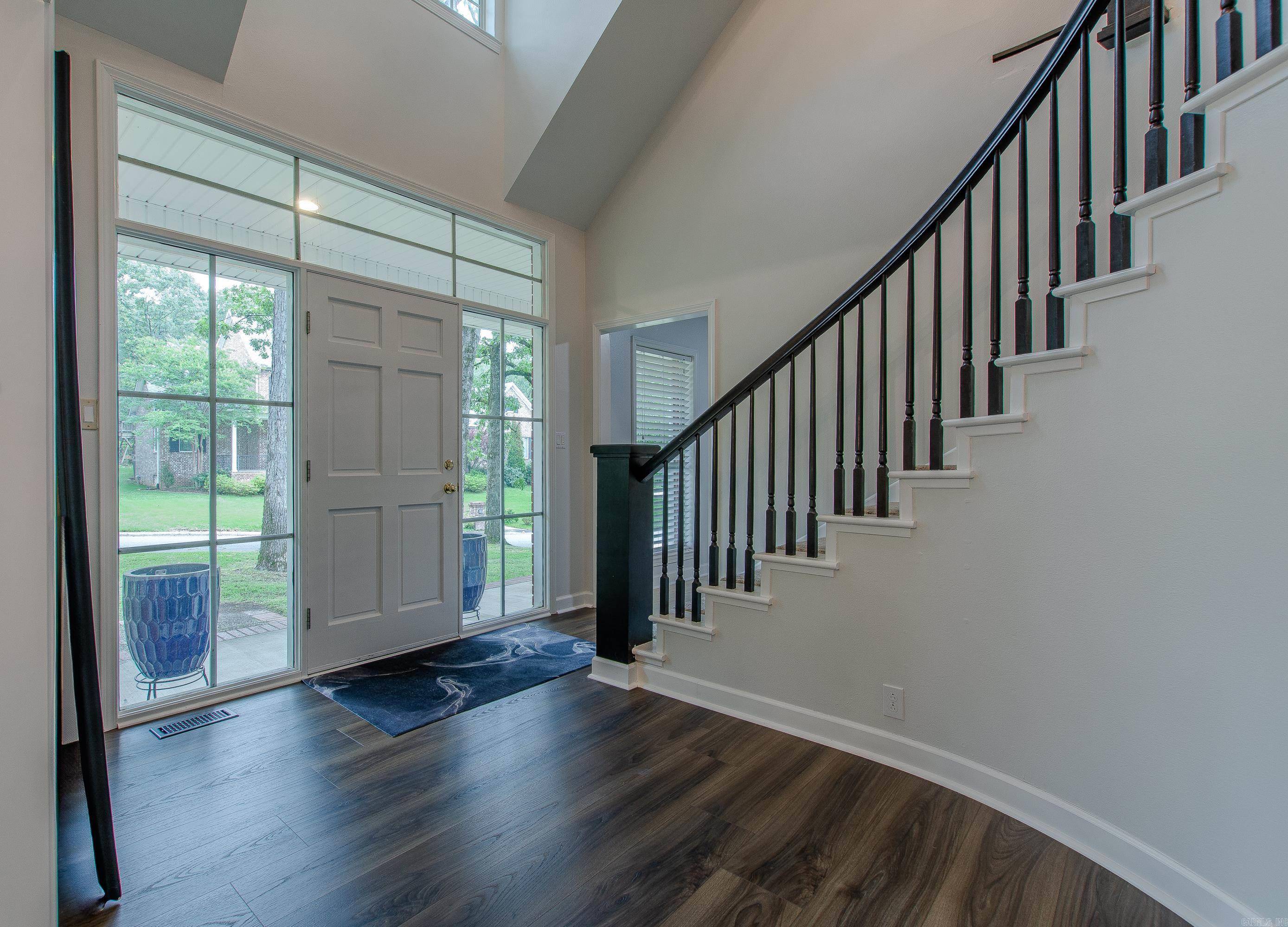 North Little Rock, AR 72116,10 Silverwood Court