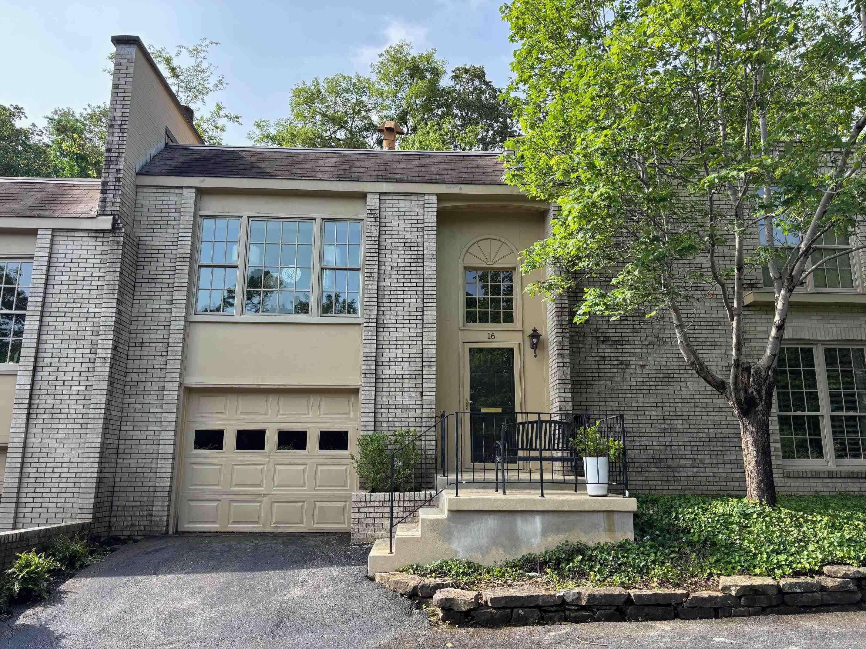 Little Rock, AR 72202,3901 Cedar Hill Road, #16