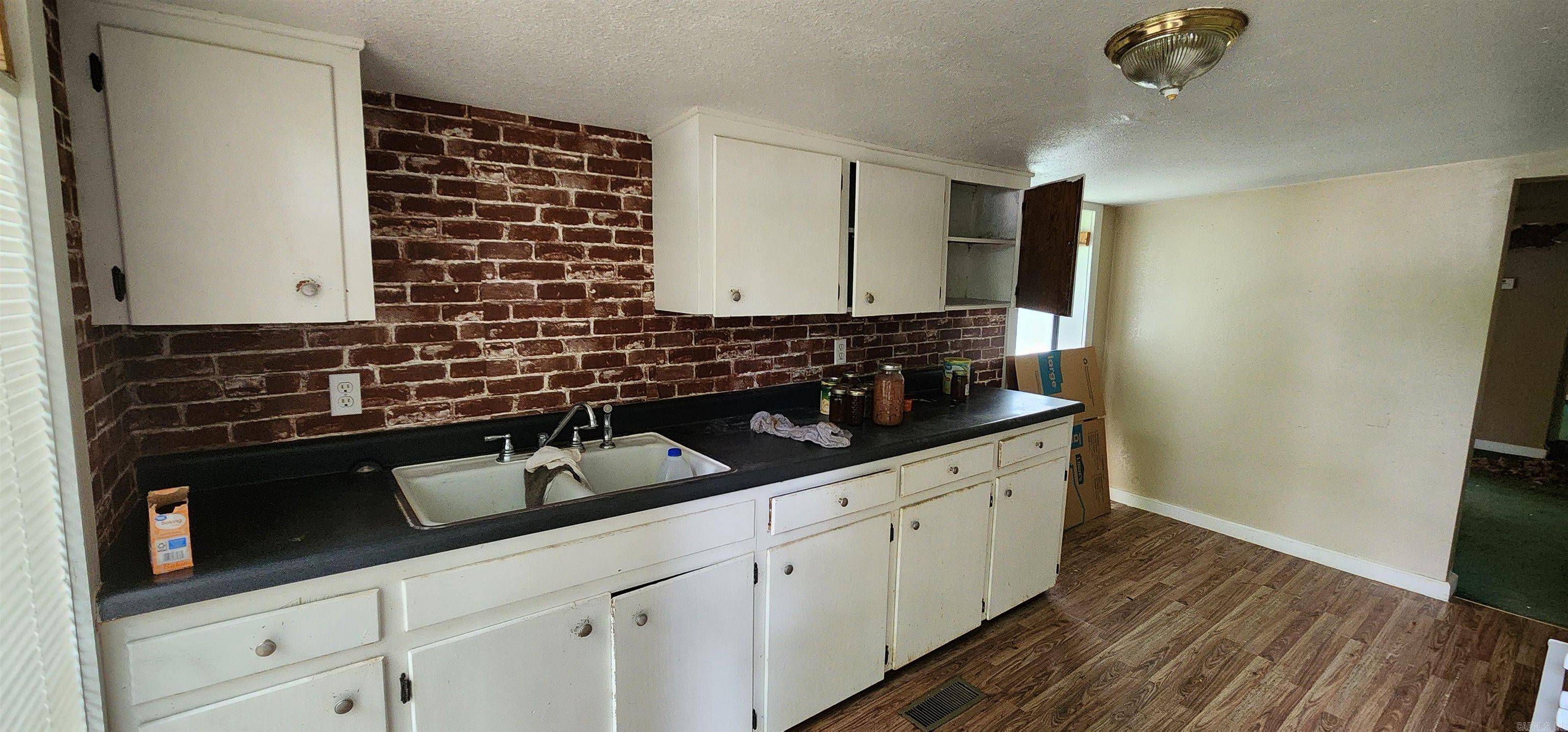 Morrilton, AR 72110,Address not disclosed