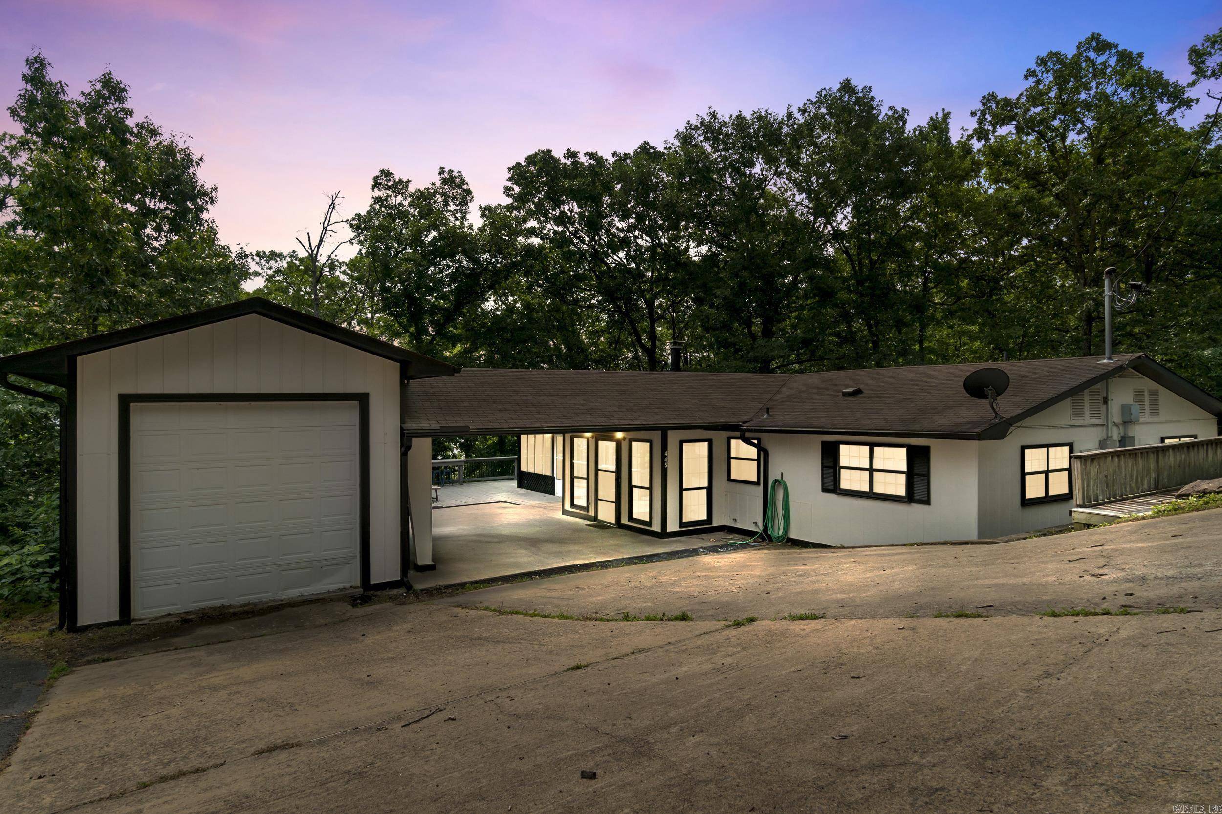 Higden, AR 72067,445 Tortoise Bay