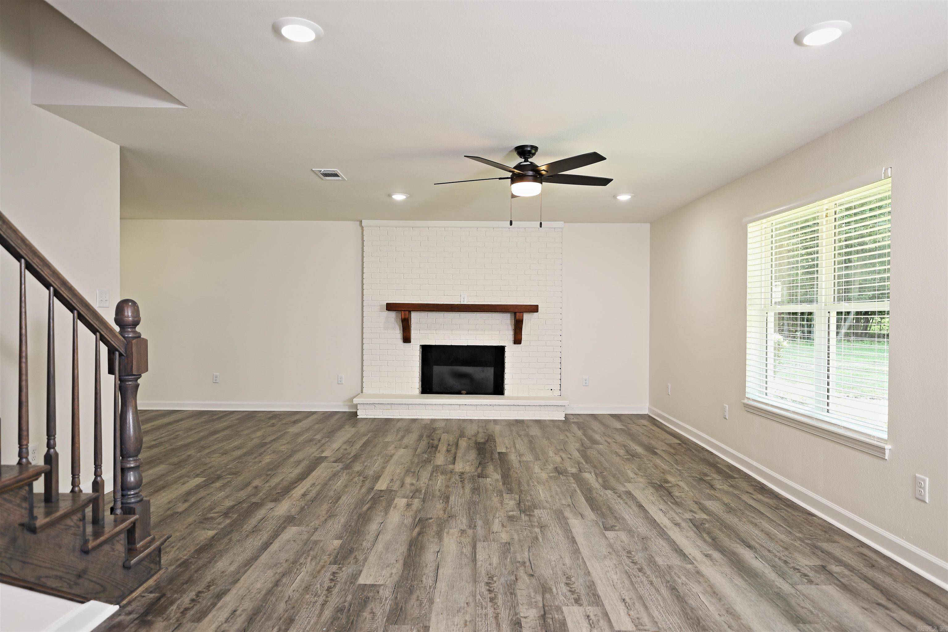 White Hall, AR 71602,904 W Holland