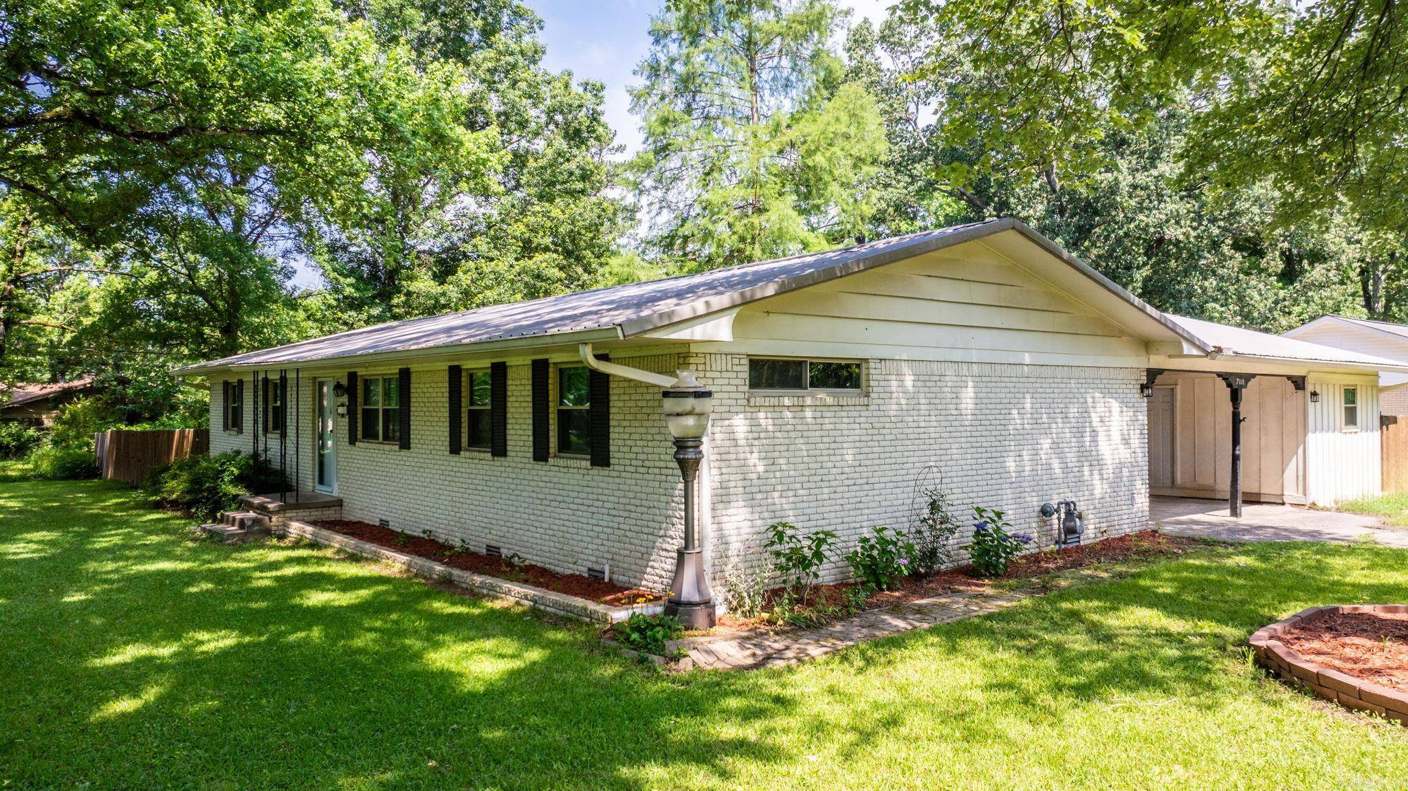 North Little Rock, AR 72118,7110 Forest Dale Drive