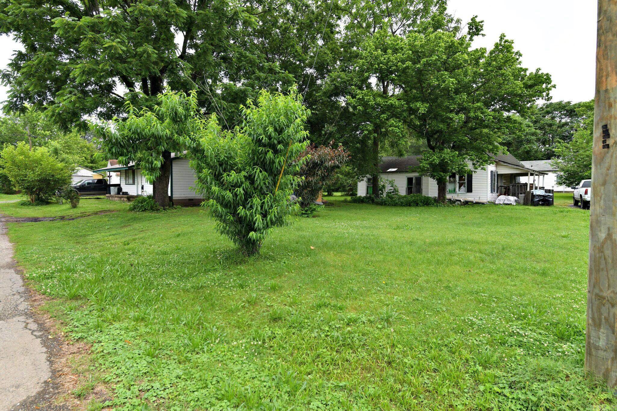 Mena, AR 71953,911 Gillham