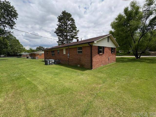 Rector, AR 72461-1002,1002 W 3rd St
