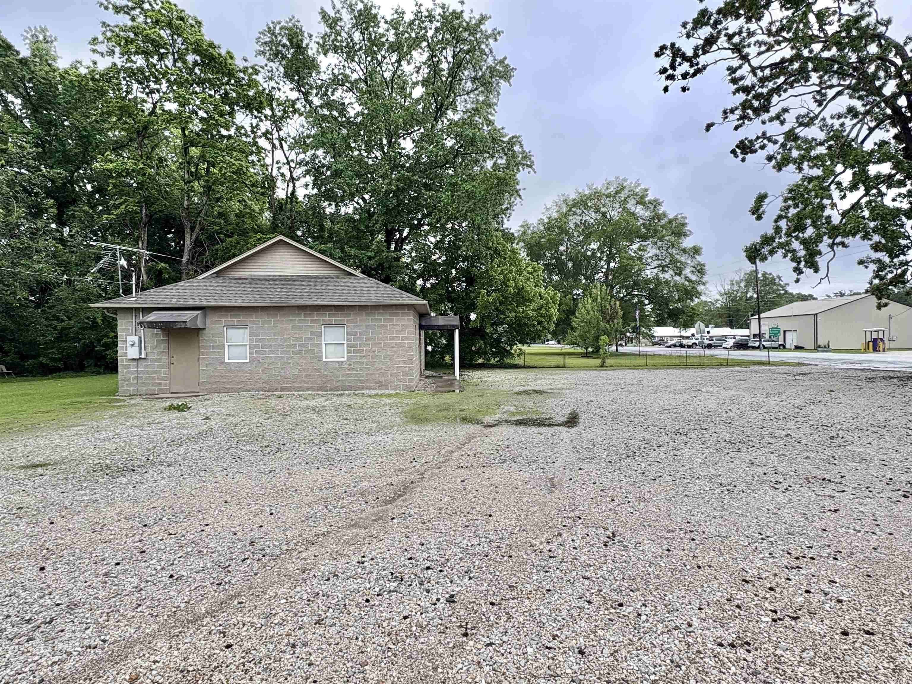 Poyen, AR 72128,14296 Highway 270 W.