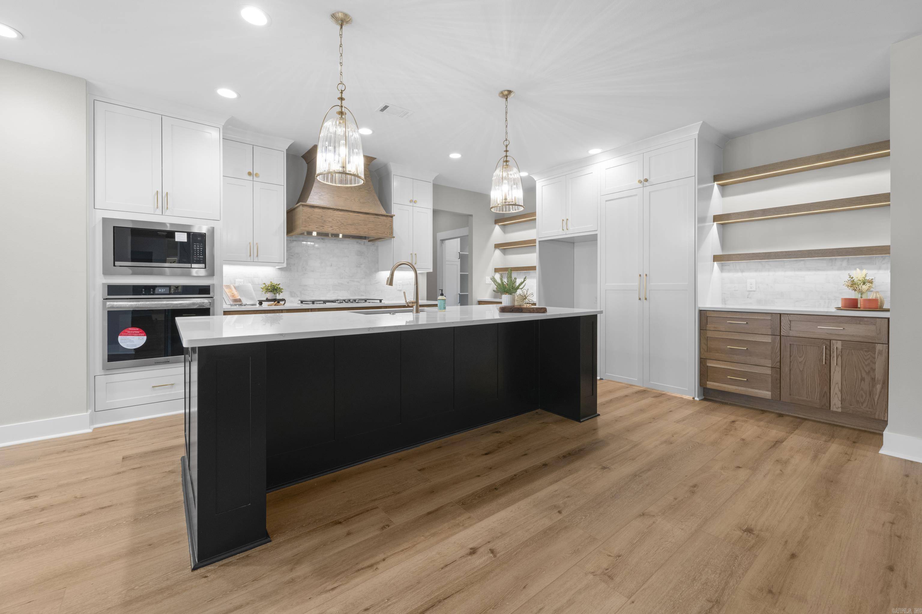 Maumelle, AR 72113,312 Devoe Bend Drive