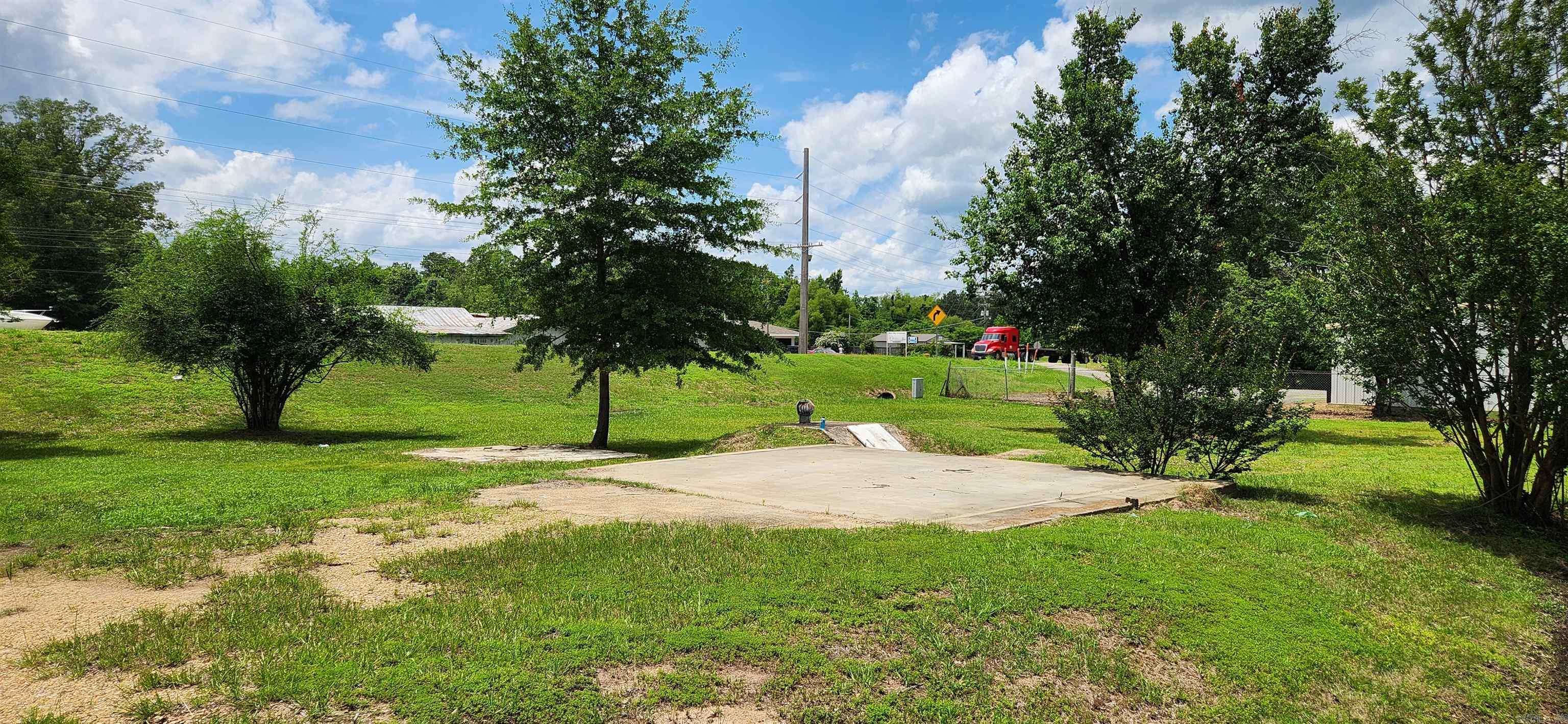 Star City, AR 71667,109 Neal St Street