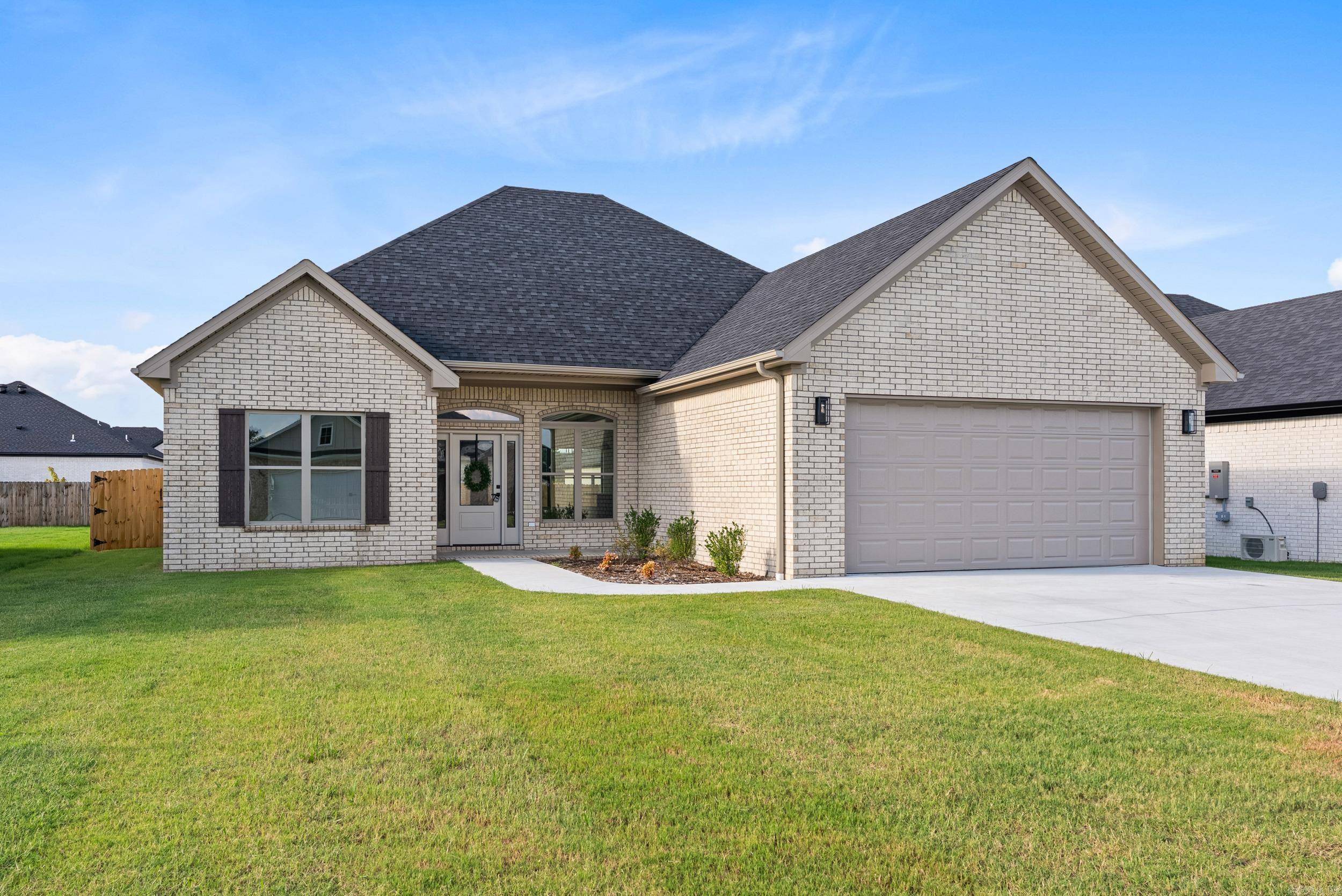 Greenbrier, AR 72058,4 Evening Star Cove