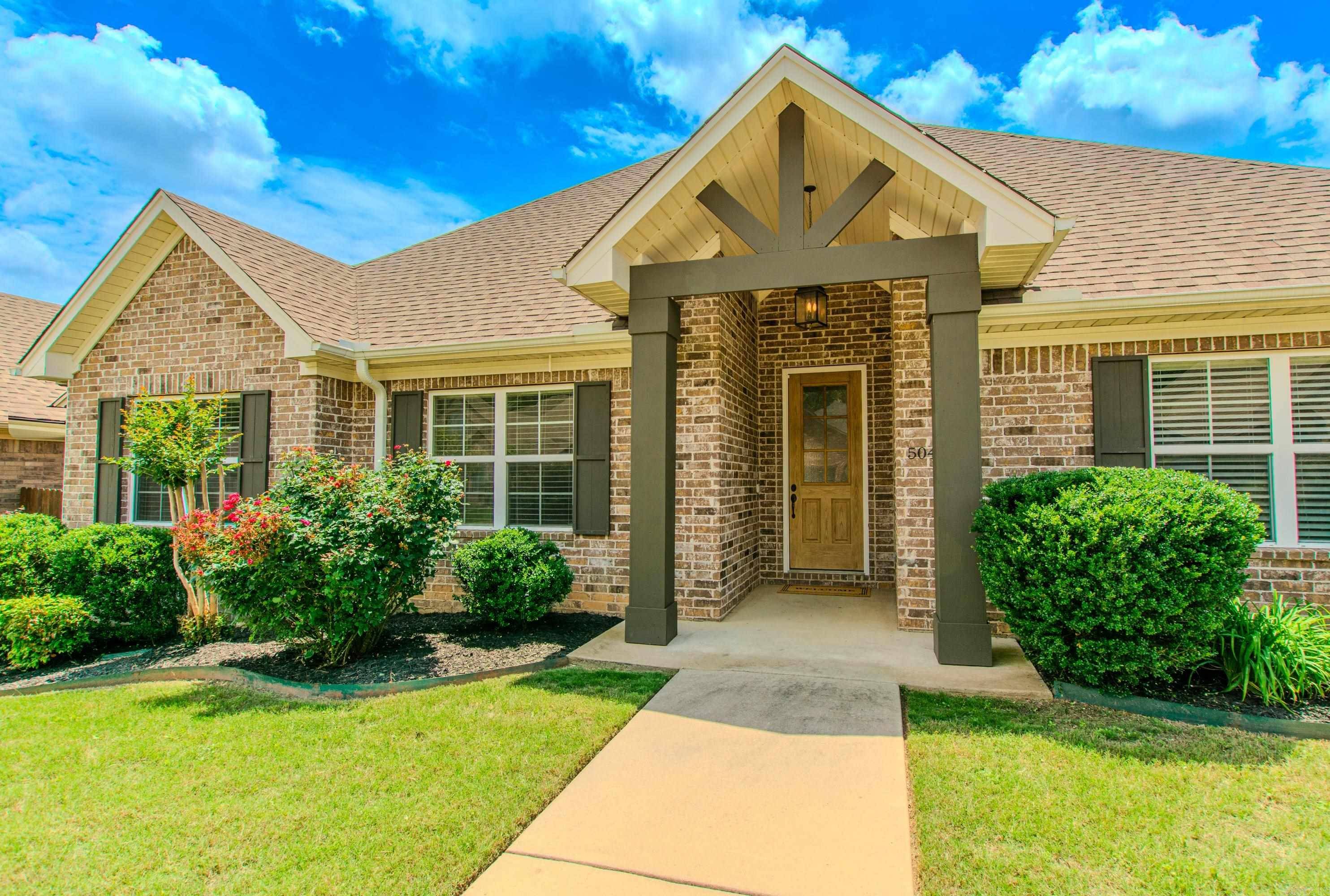 Benton, AR 72019,5045 Maple Leaf Drive
