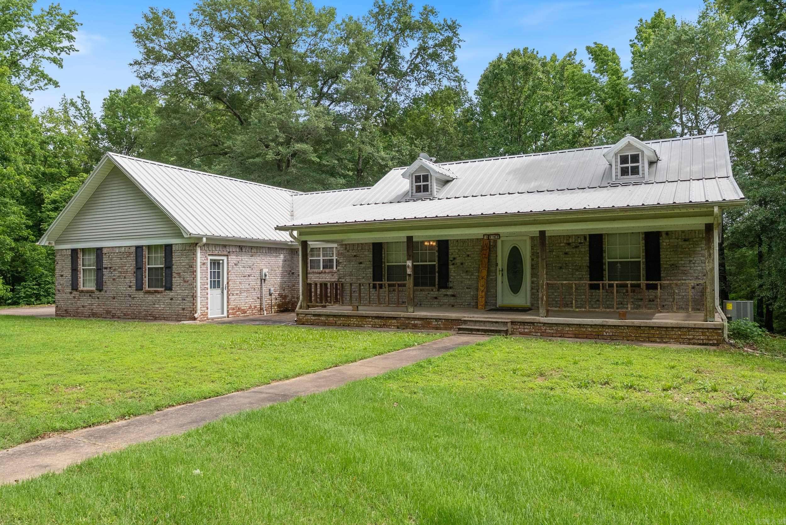 Conway, AR 72032,16 Vince Lane