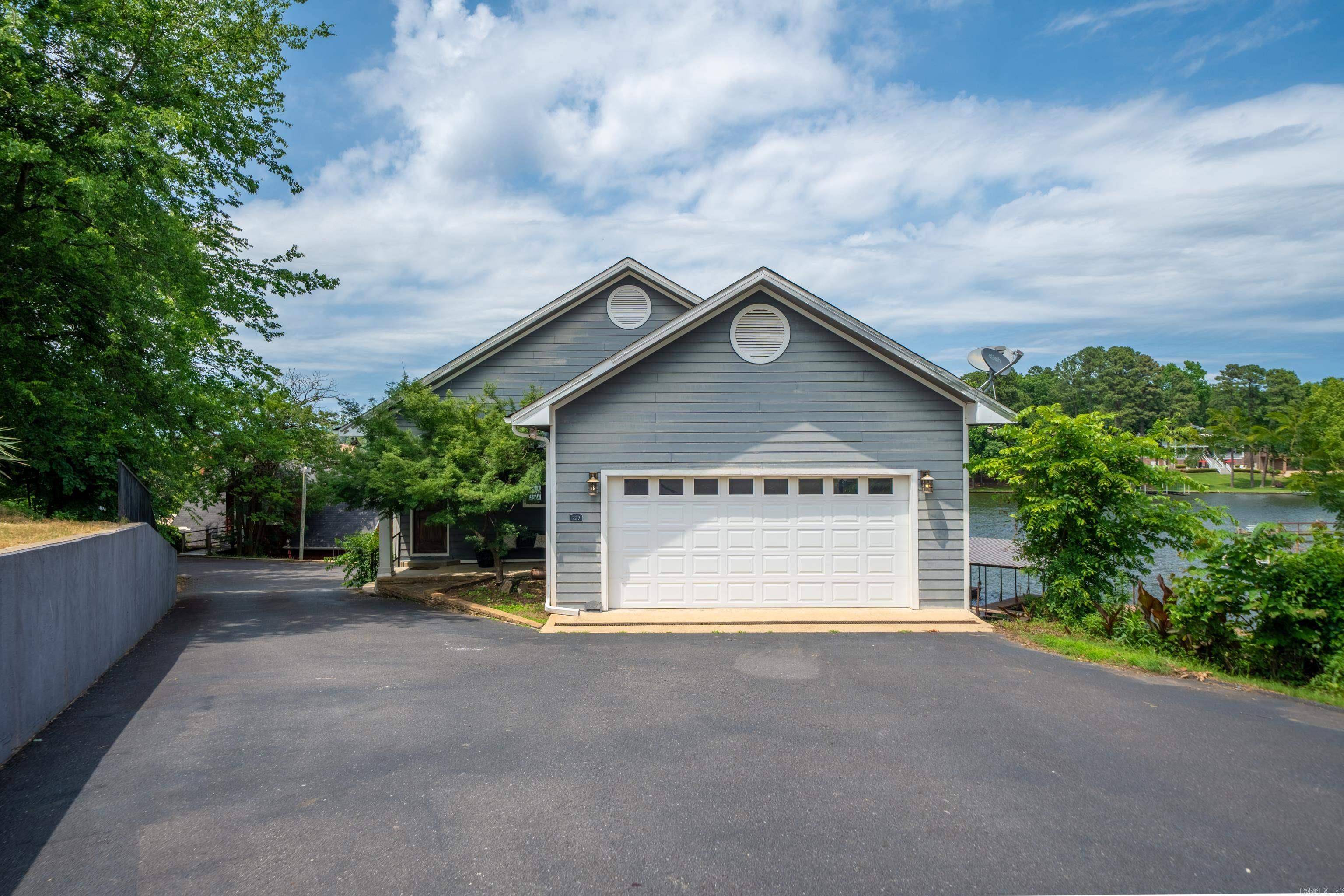 Hot Springs, AR 71913,227 Long Island Drive