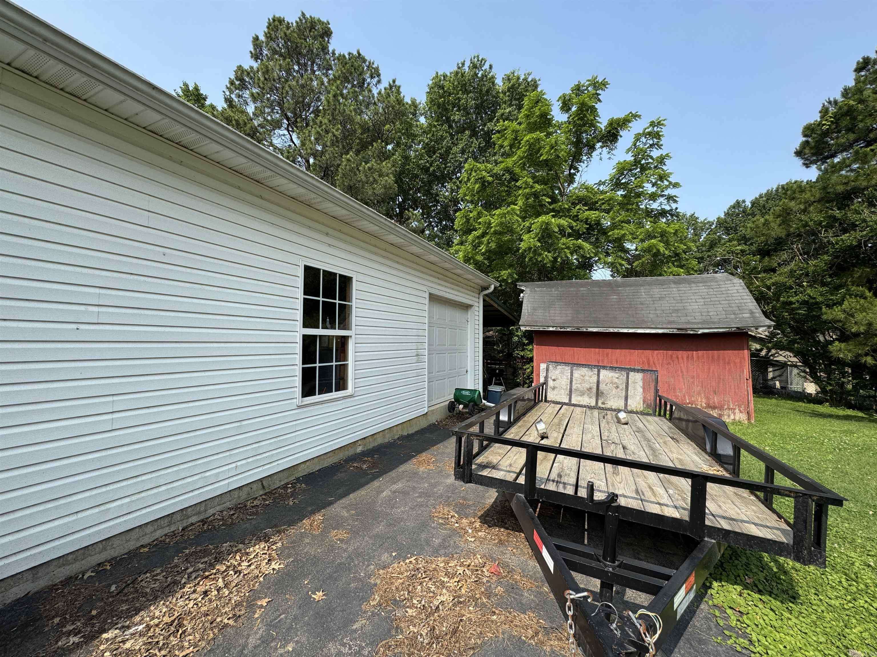 Piggott, AR 72454,821 S 12th Avenue