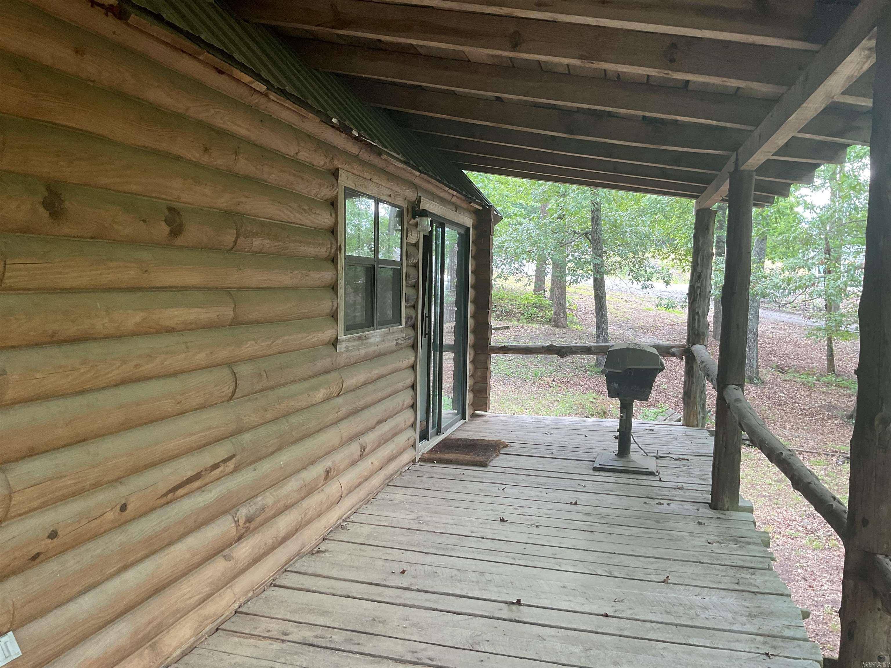 Higden, AR 72067,1602 Lake Cliff