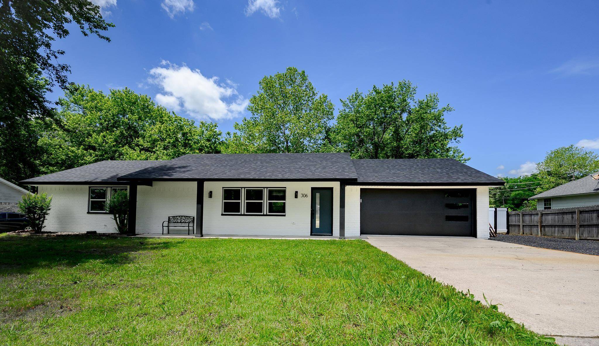 Mena, AR 71953,306 Gary Dr.