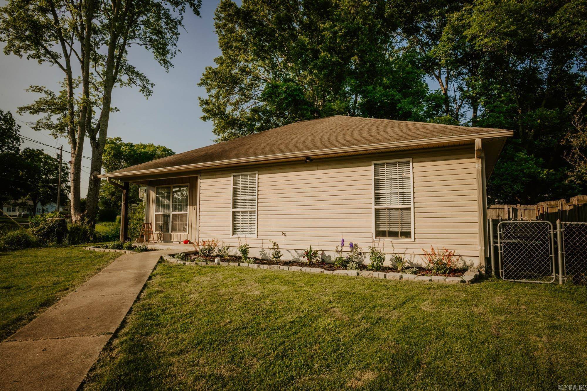 Benton, AR 72015,316 S Richards Street
