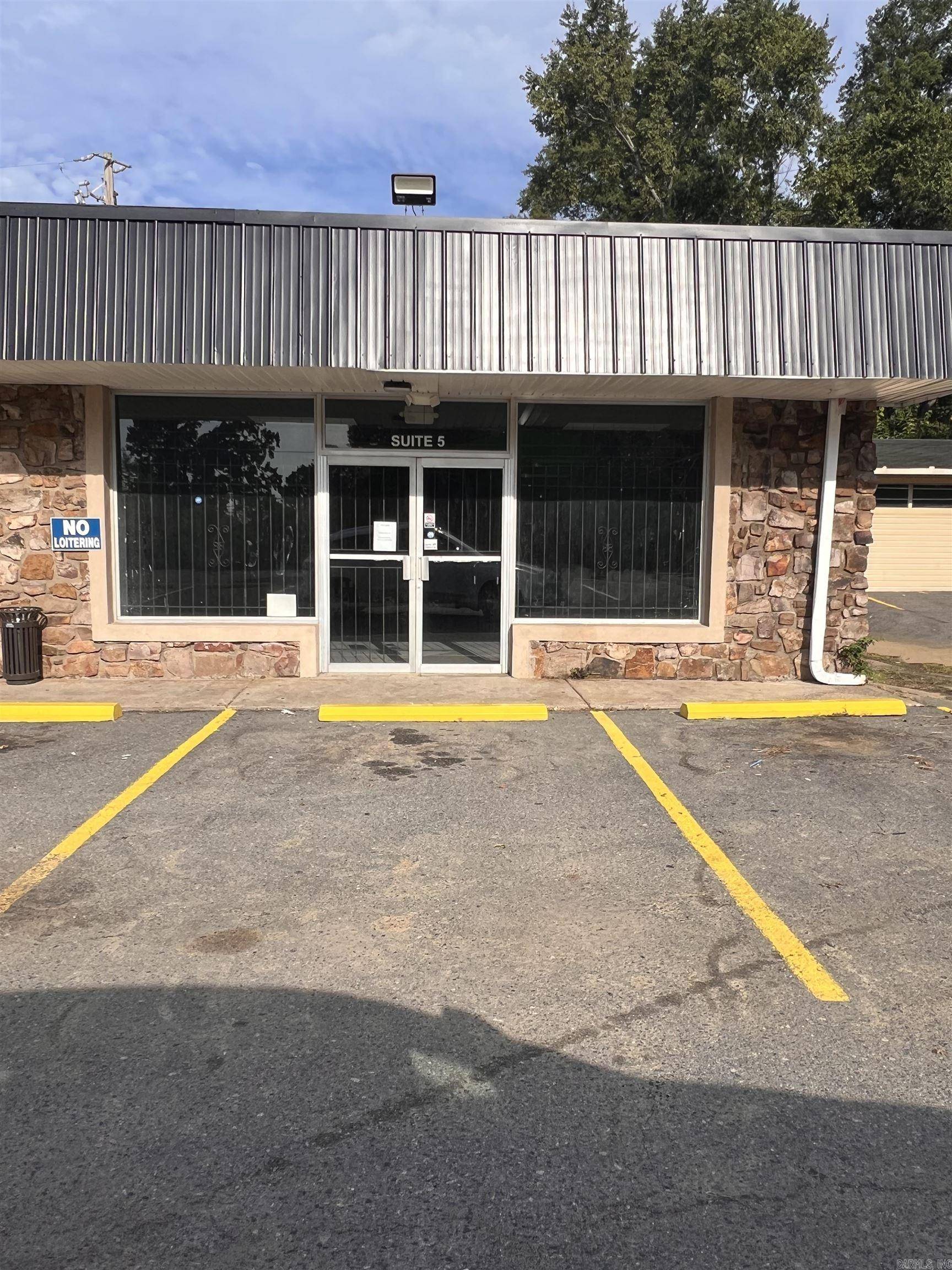 Little Rock, AR 72204,8700 Colonel Glenn Road   Unit 5