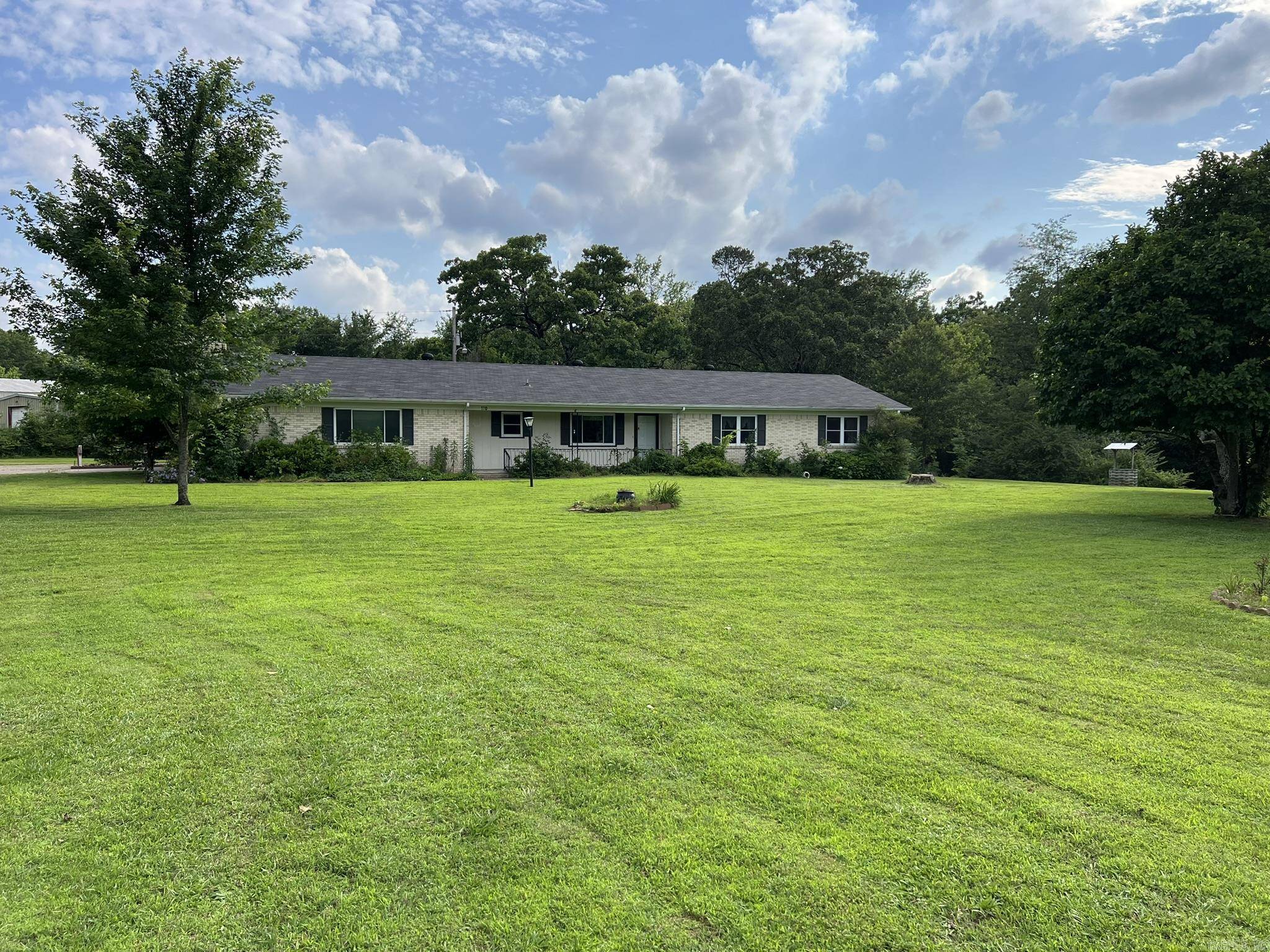 Mena, AR 71953,130 Polk Road 627