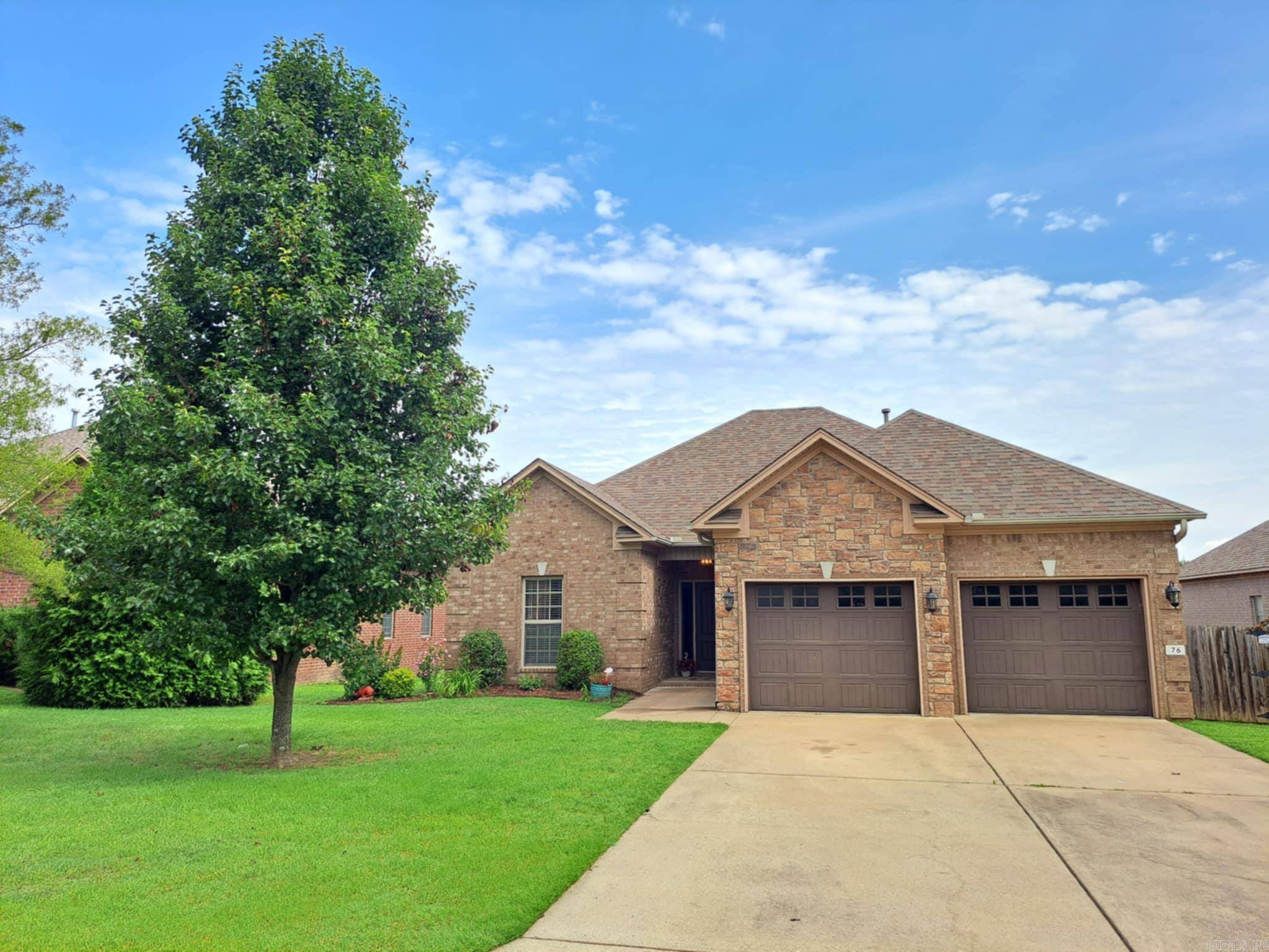Conway, AR 72032,76 Oak Tree Circle