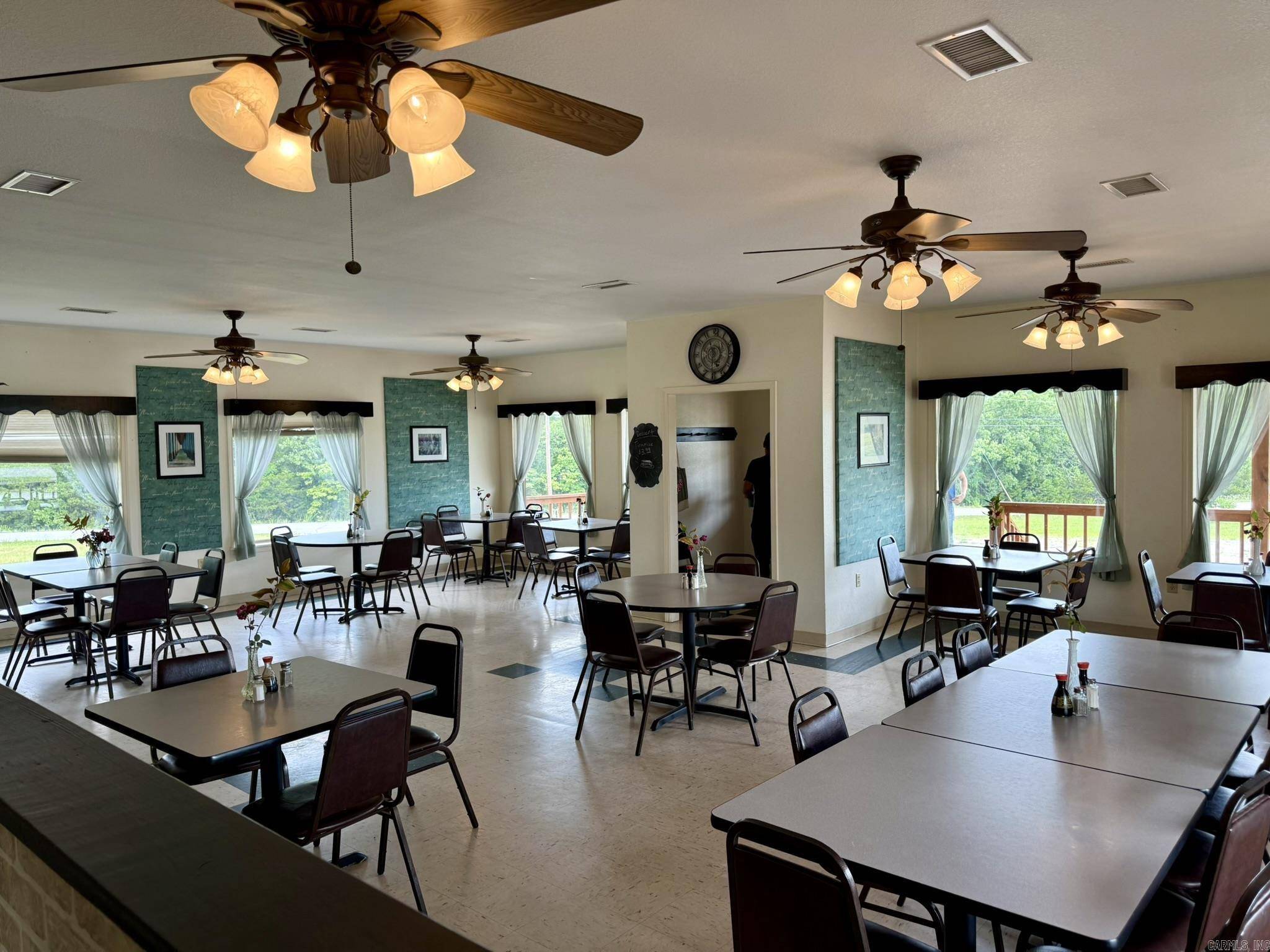 Horseshoe Bend, AR 72512,700 S 4th Street