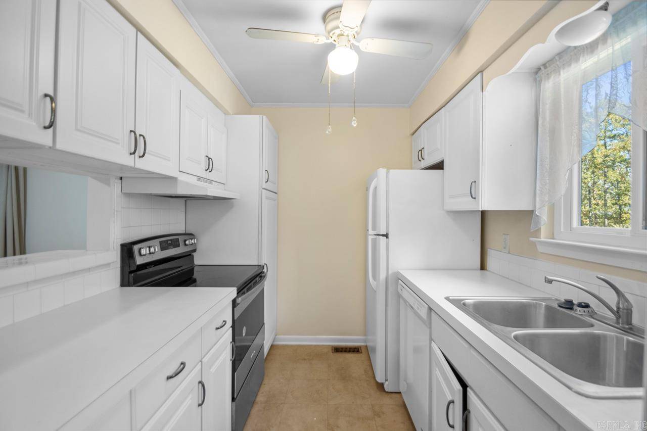 Little Rock, AR 72211,512 Green Mountain Circle99